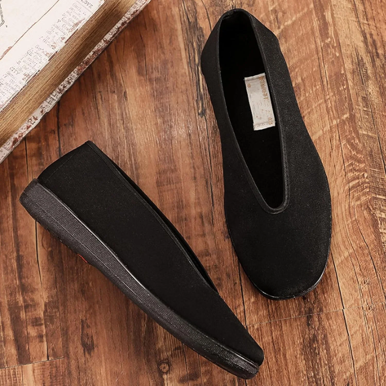 کفش های تای چی هنرهای رزمی کونگ فو، کفش پارچه ای تای چی، دمپایی انعطاف پذیر هنرهای رزمی، کشش خوب، سبک و راحت، برای استفاده روزانه، کار، ورزش، پیاده روی کفش های تای چی هنرهای رزمی کونگ فو، کفش پارچه ای تای چی، دمپایی انعطاف پذیر هنرهای رزمی، کشش خوب، سبک و راحت، برای استفاده روزانه، کار، ورزش، پیاده روی