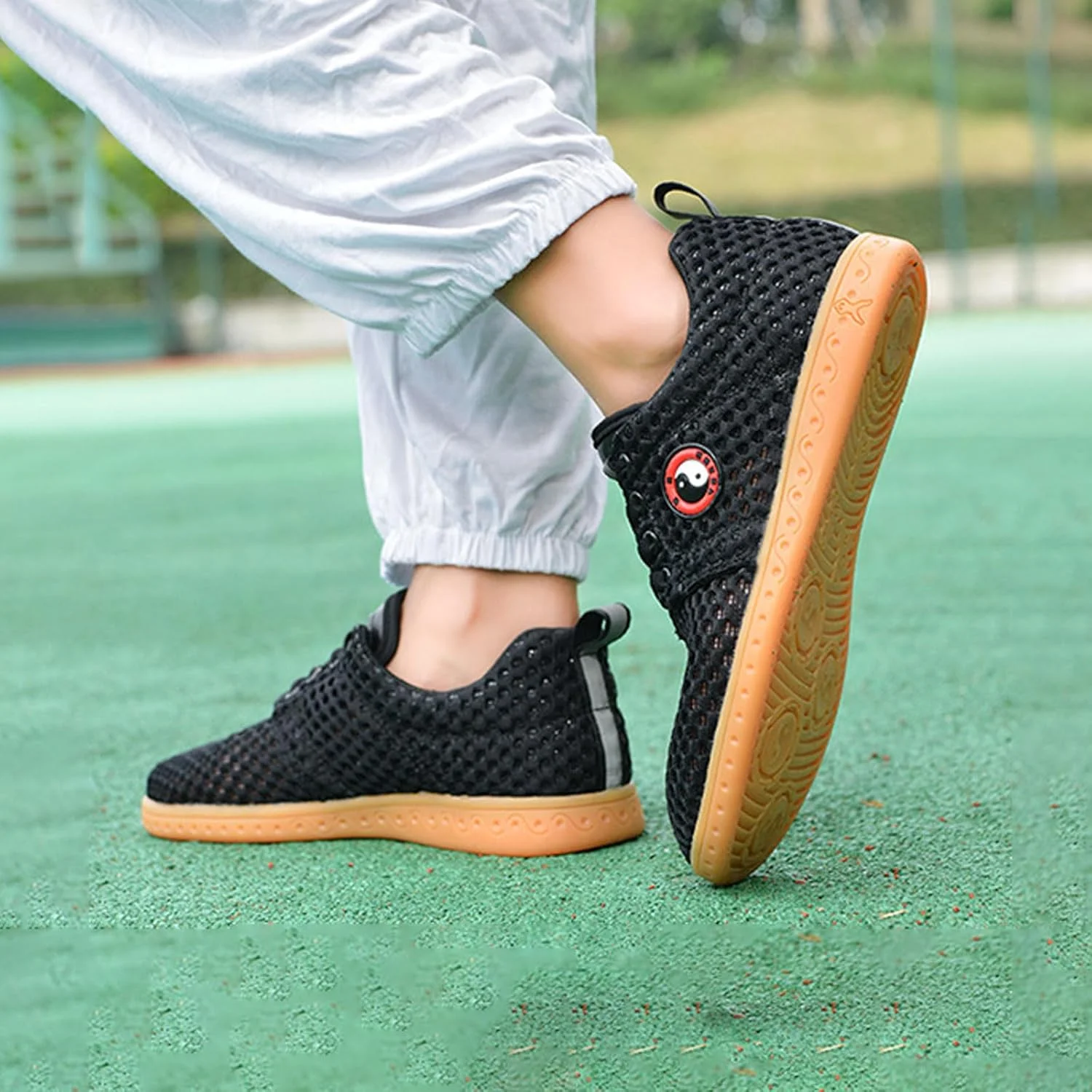 کفش تایچی، کتانی تایچی، کفش تایچی با زیره لاستیکی، کفش اوقات فراغت ووشو، سبک وزن، ضد لغزش، نرم و تنفس پذیر، برای تایچی چیگونگ کونگ فو و وینگ چون، برای چیگونگ وینگ چون کفش تایچی، کتانی تایچی، کفش تایچی با زیره لاستیکی، کفش اوقات فراغت ووشو، سبک وزن، ضد لغزش، نرم و تنفس پذیر، برای تایچی چیگونگ کونگ فو و وینگ چون، برای چیگونگ وینگ چون