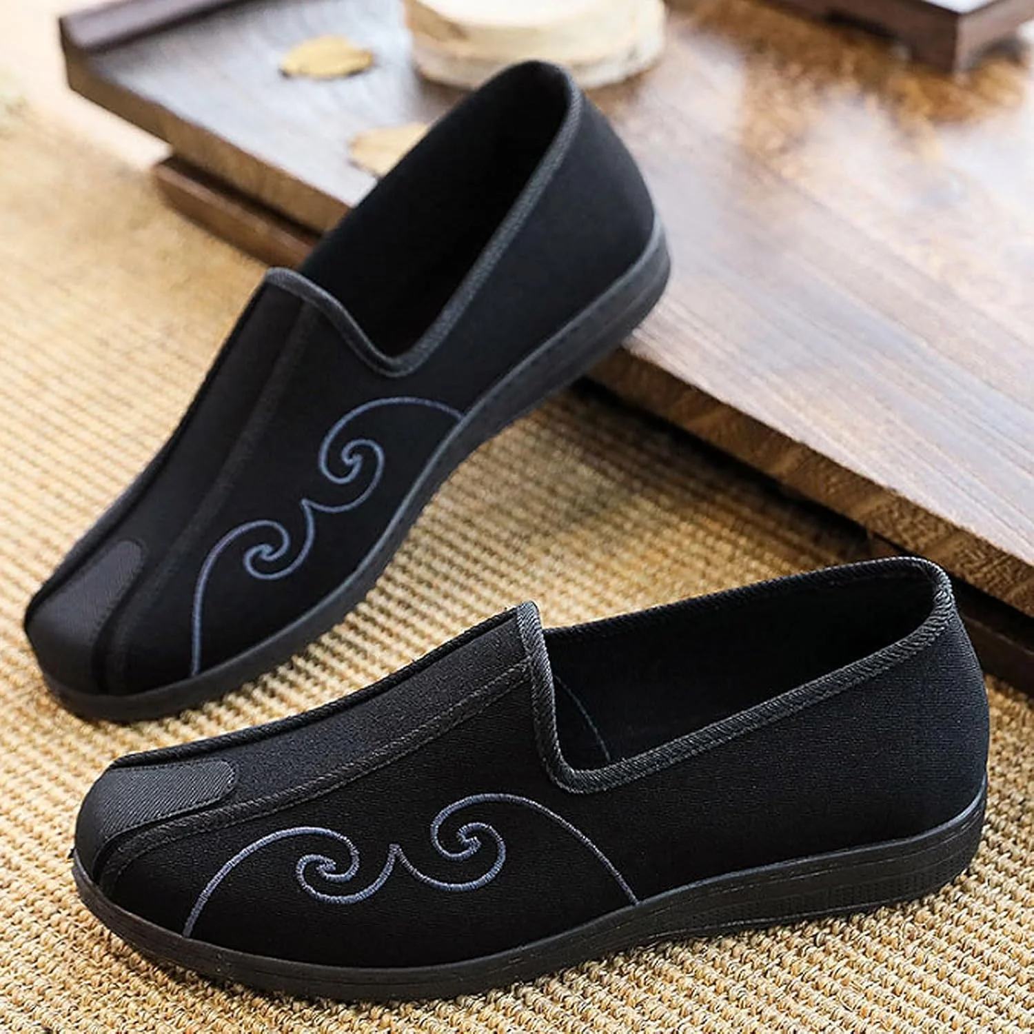 کفش های پارچه ای کونگ فو، دمپایی سنتی کونگ فو، کفش های رزمی بومى، ضد لغزش، مقاوم در برابر سایش، لمس ظریف، برای گردش های روزانه، پیاده روی و دویدن کفش های پارچه ای کونگ فو، دمپایی سنتی کونگ فو، کفش های رزمی بومى، ضد لغزش، مقاوم در برابر سایش، لمس ظریف، برای گردش های روزانه، پیاده روی و دویدن