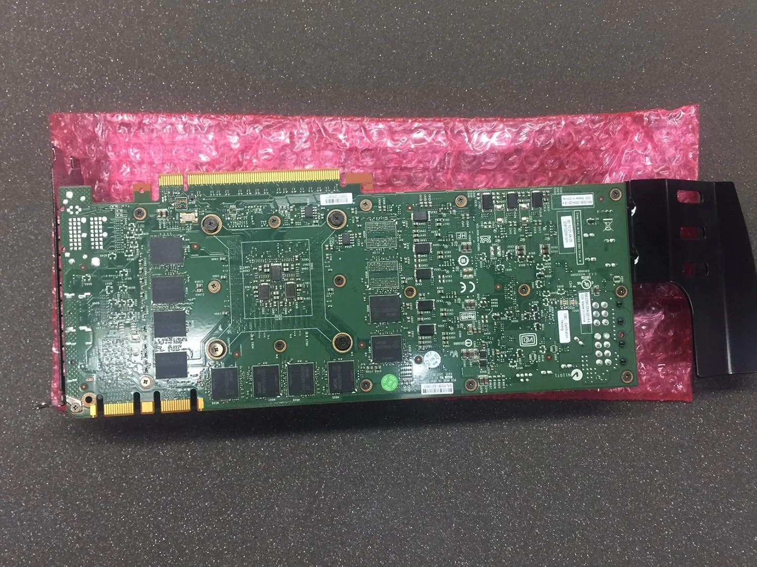 کارت گرافیک NVIDIA Tesla K20 - هسته 706 مگاهرتز - 5 گیگابایت GDDR5 SDRAM - PCI Express 2.0 x16 کارت گرافیک NVIDIA Tesla K20 - هسته 706 مگاهرتز - 5 گیگابایت GDDR5 SDRAM - PCI Express 2.0 x16