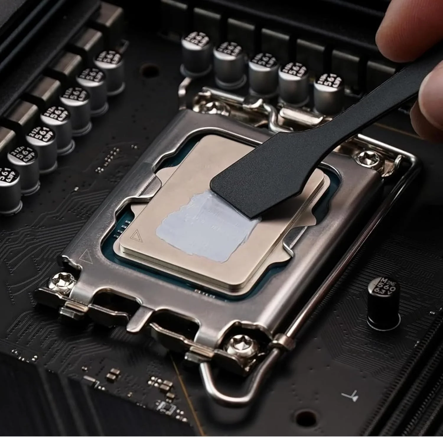 خمیر حرارتی: خمیر حرارتی با عملکرد عالی برای همه پردازنده ها (CPU و GPU)، رسانایی حرارتی بسیار بالا (6W/mk)، دوام طولانی، استفاده ایمن، غیر رسانا - وزن خالص 1.5 گرم خمیر حرارتی: خمیر حرارتی با عملکرد عالی برای همه پردازنده ها (CPU و GPU)، رسانایی حرارتی بسیار بالا (6W/mk)، دوام طولانی، استفاده ایمن، غیر رسانا - وزن خالص 1.5 گرم