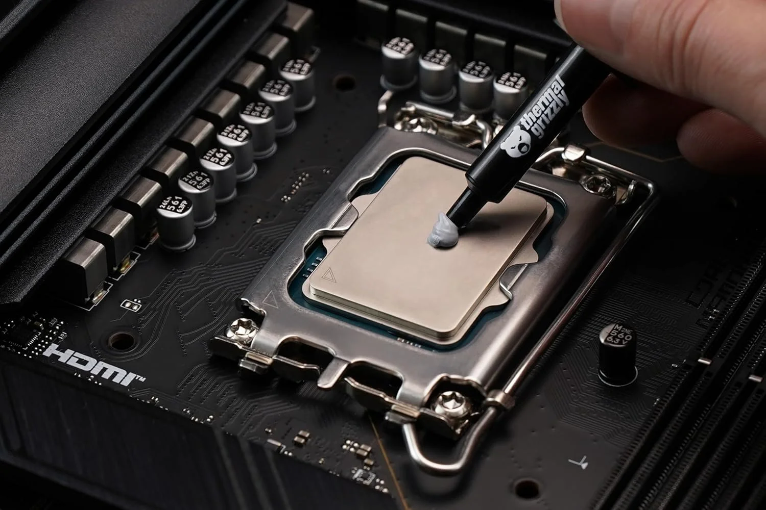 خمیر حرارتی با عملکرد بالا به همراه کاردک - برای تمامی پردازنده ها (CPU، GPU - PC)، استفاده ایمن برای حداکثر رسانایی حرارتی در حین اورکلاک CPU/GPU/PS4/PS5/Xbox