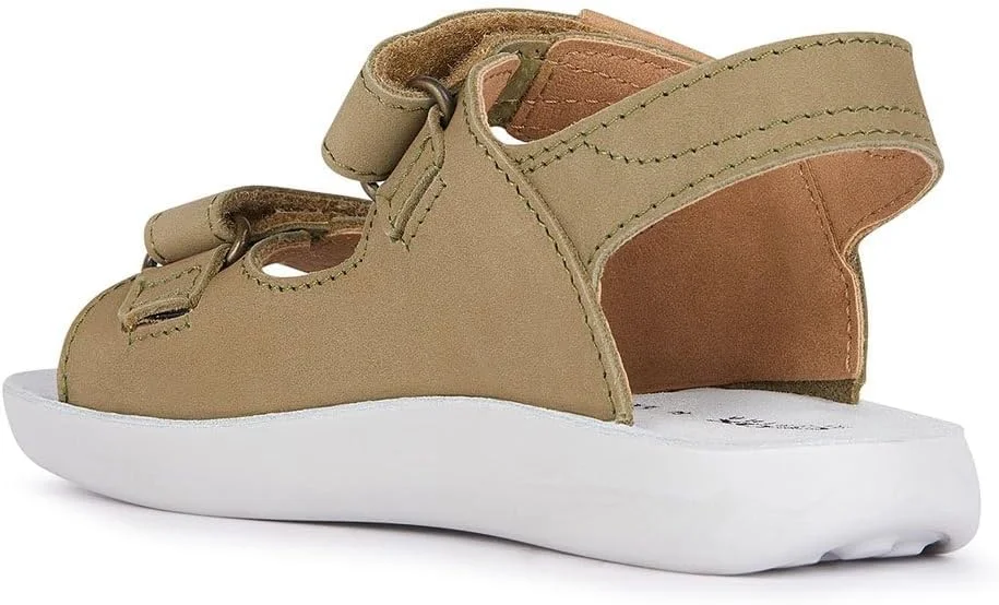 صندل پسرانه جیوکس مدل لایت فلاپی صندل پسرانه جیوکس مدل لایت فلاپی