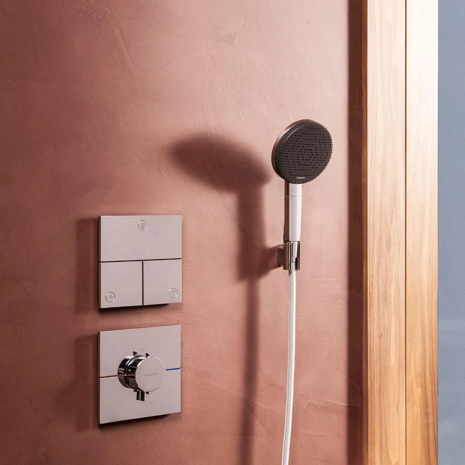 نگهدارنده گوشی دوش هانسگروهه Porter Fine 28885000 برای شلنگ های دوش با مهره مخروطی، نگهدارنده دوش دستی، کروم