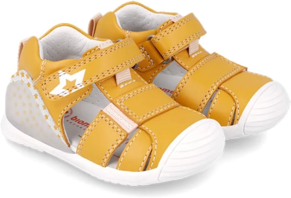 صندل پسرانه چسبی بایومکانیکس طرح ستاره. راحت و خنک