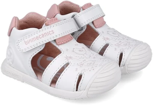 صندل دخترانه بایومکانیکس مدل 252108 صندل دخترانه بایومکانیکس مدل 252108