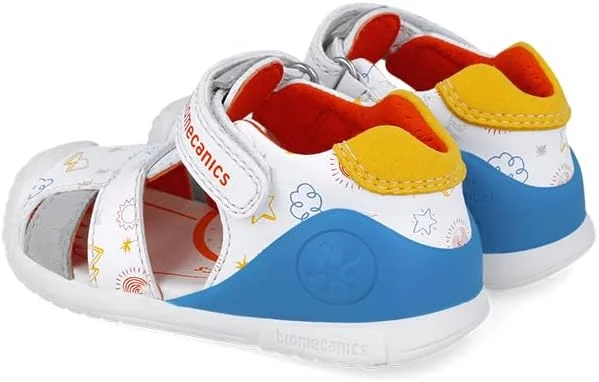 صندل پسرانه بایومکانیکس مدل 252116 صندل پسرانه بایومکانیکس مدل 252116