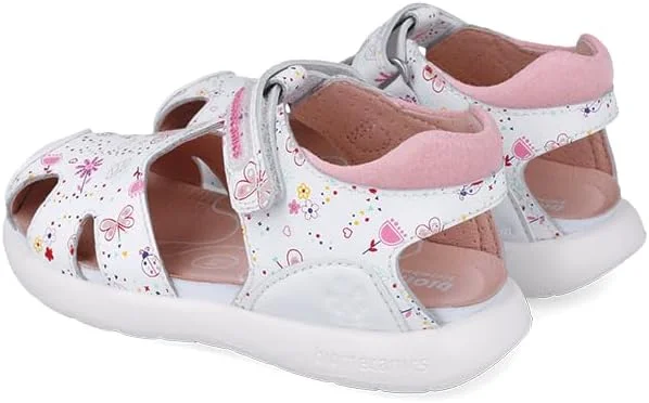 صندل دخترانه بایومکانیکس مدل 252230 صندل دخترانه بایومکانیکس مدل 252230