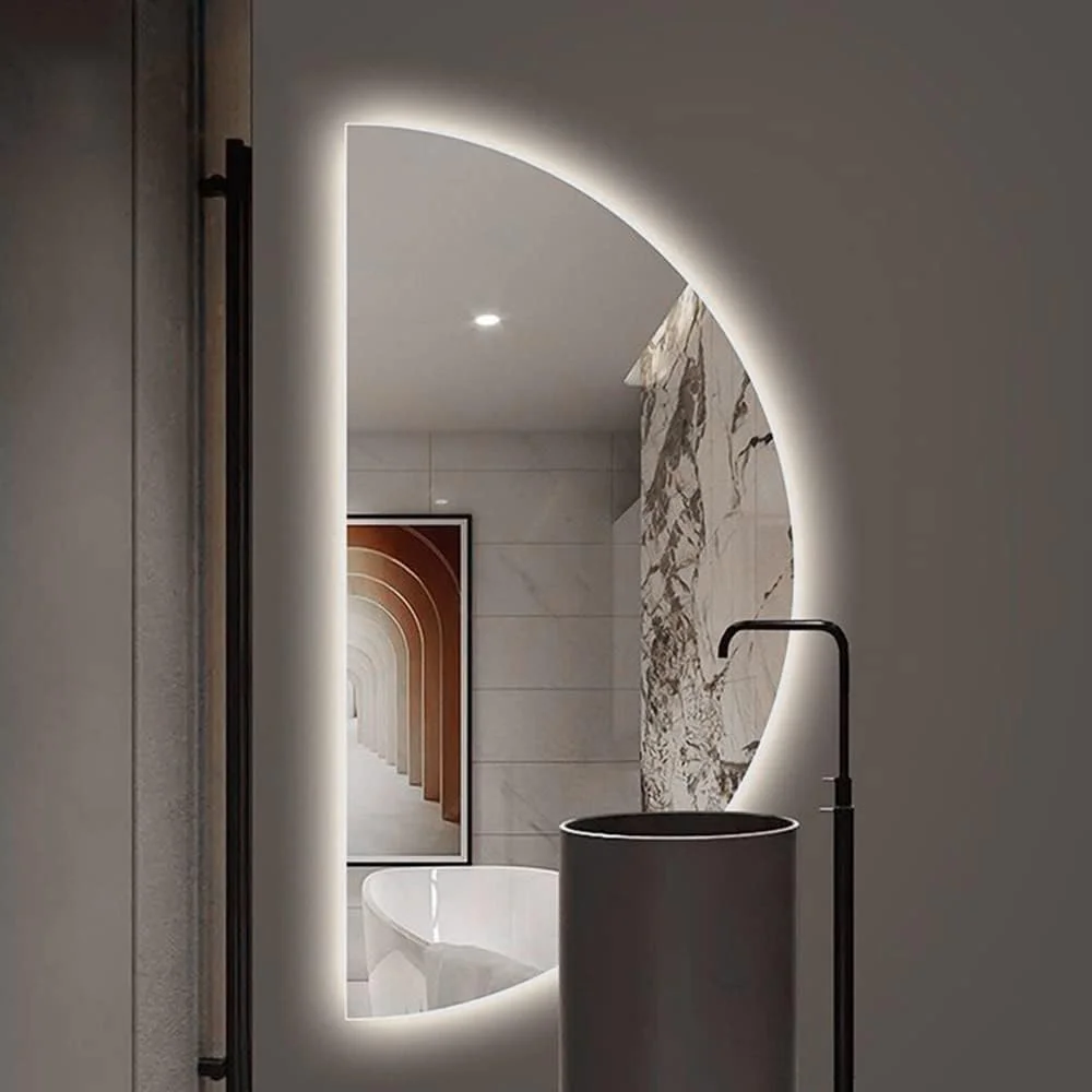 آینه LED نیم دایره ای حمام، آینه دیواری نورپردازی شده با قابلیت ضد بخار، آینه روشویی با نور پس زمینه قابل تنظیم، آینه نیم دایره برش خورده چپ/راست (رنگ: راست، اندازه: 90 سانتی متر)