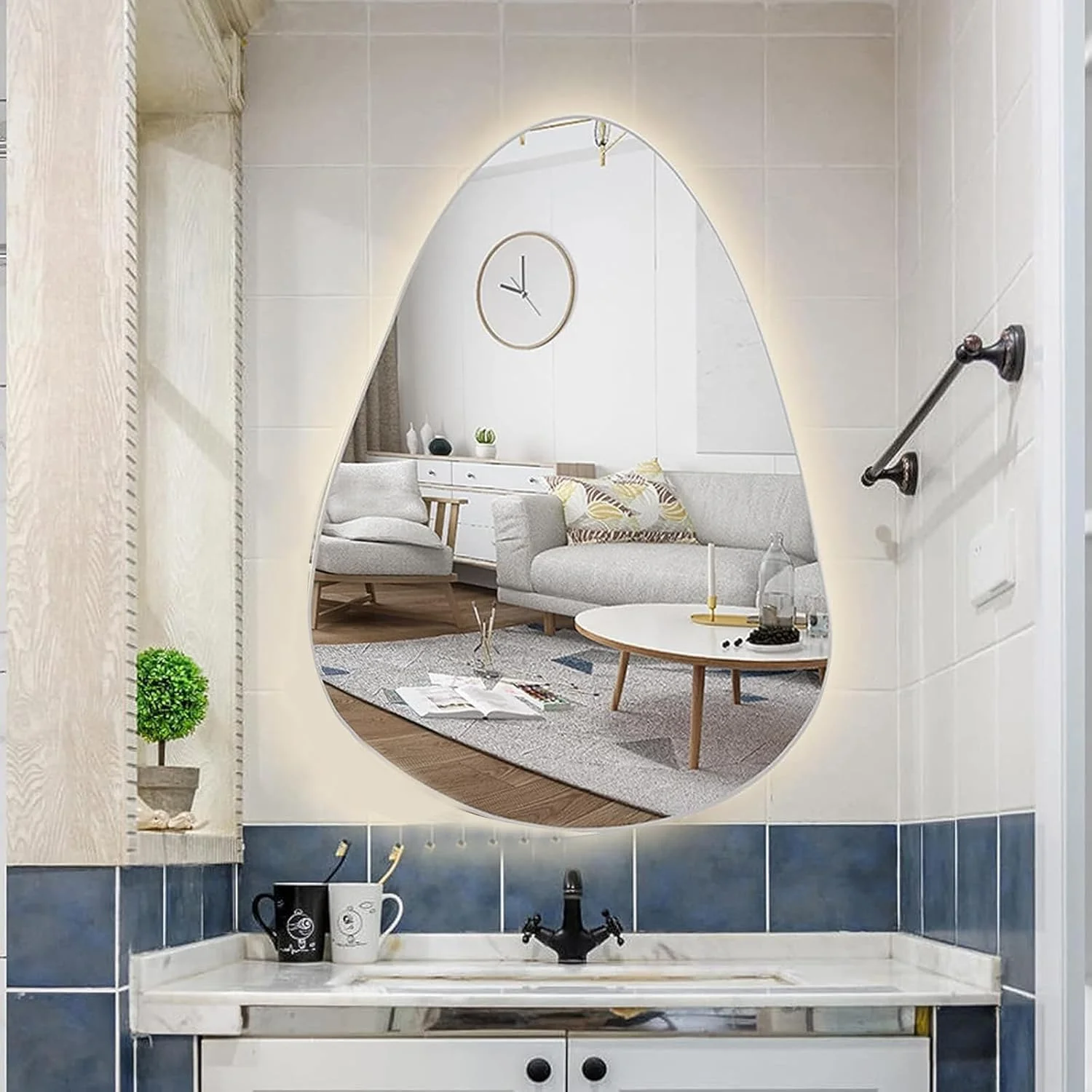 آینه حمام LED طرح قطره آب با حسگر حرکتی، آینه هوشمند روشویی آرایشی روشن، آینه آرایشی با 3 رنگ قابل تنظیم 60 * 80