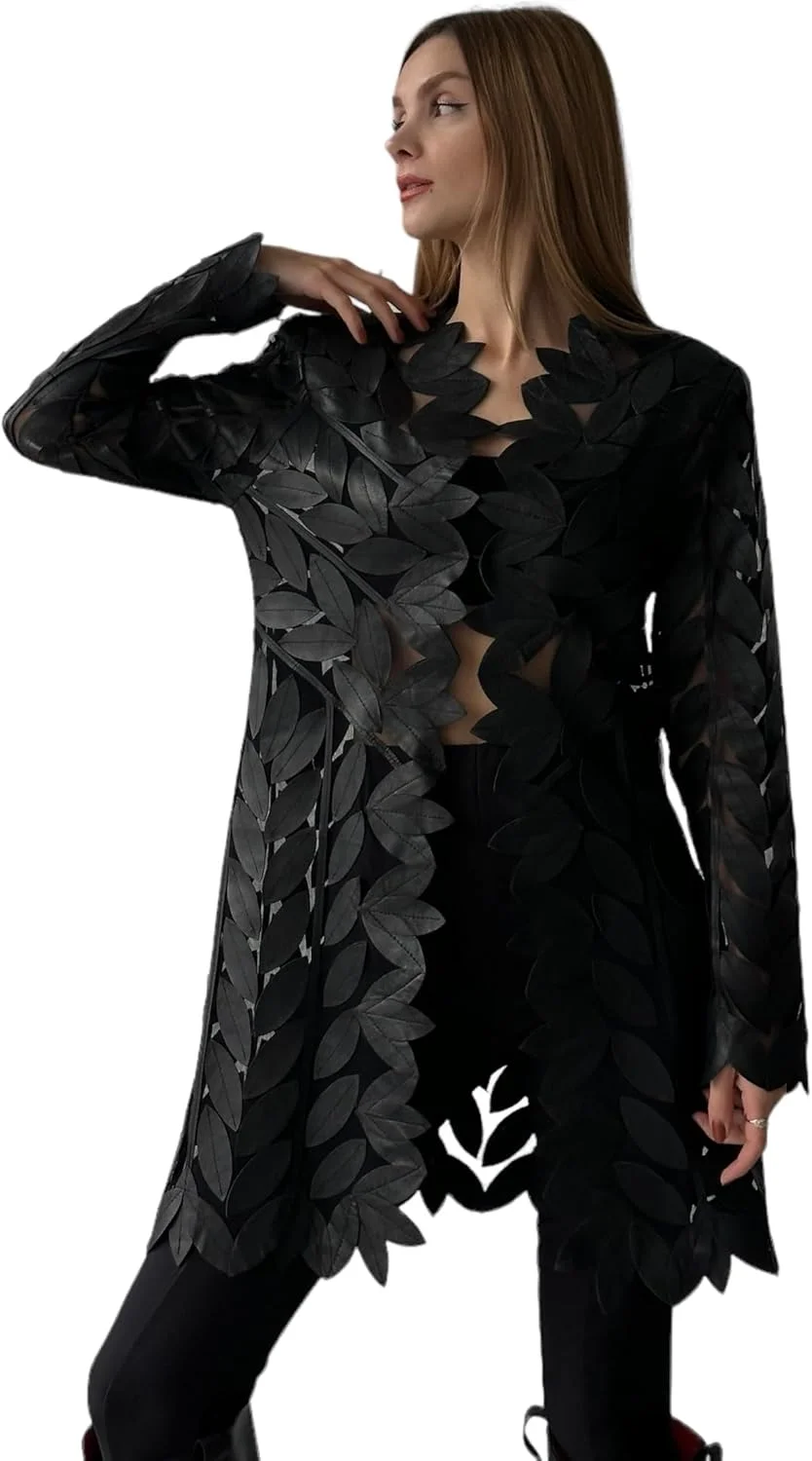 کت چرمی مشکی زنانه دومینانته، ساخته شده از چرم بره اصل و دست‌ساز