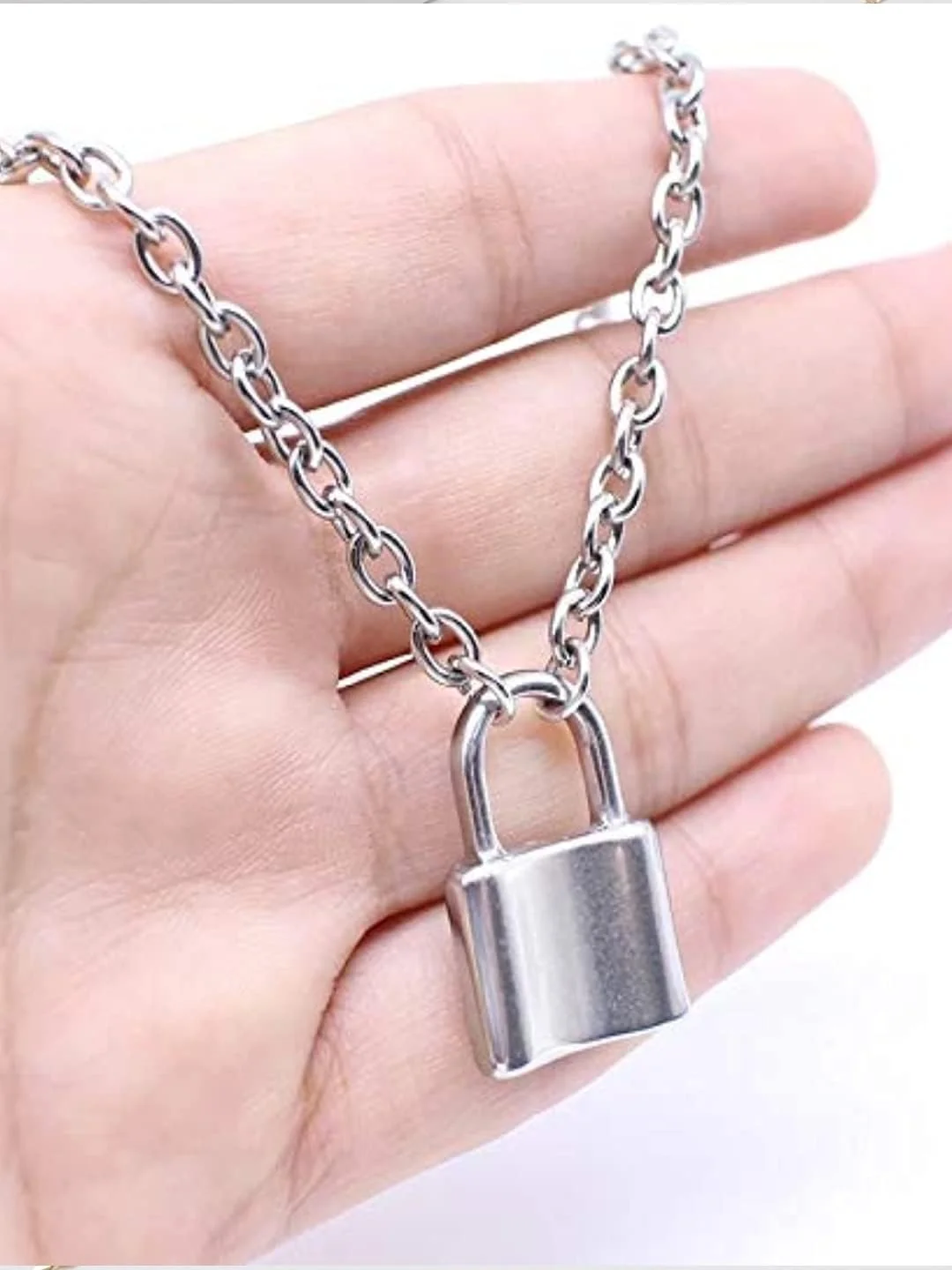 گردنبند آویز برنجی آلیاژی شیک زنانه YouBella (چند رنگ) گردنبند آویز برنجی آلیاژی شیک زنانه YouBella (چند رنگ)