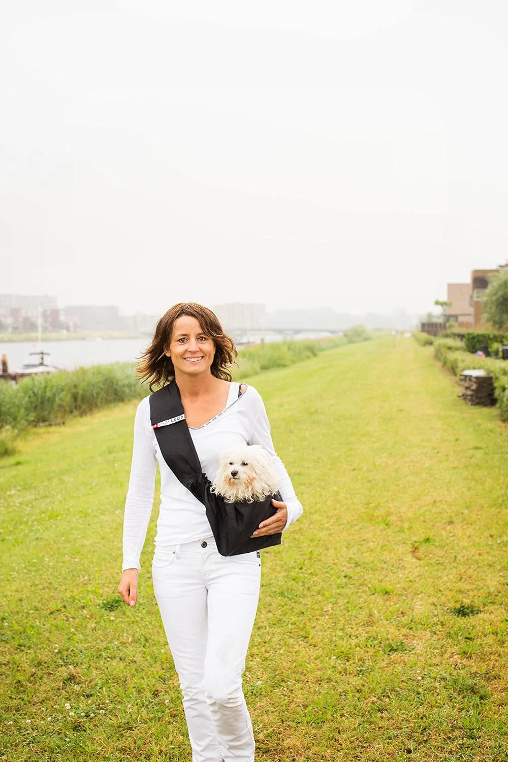 کیف حمل حیوانات خانگی پایه، مشکی