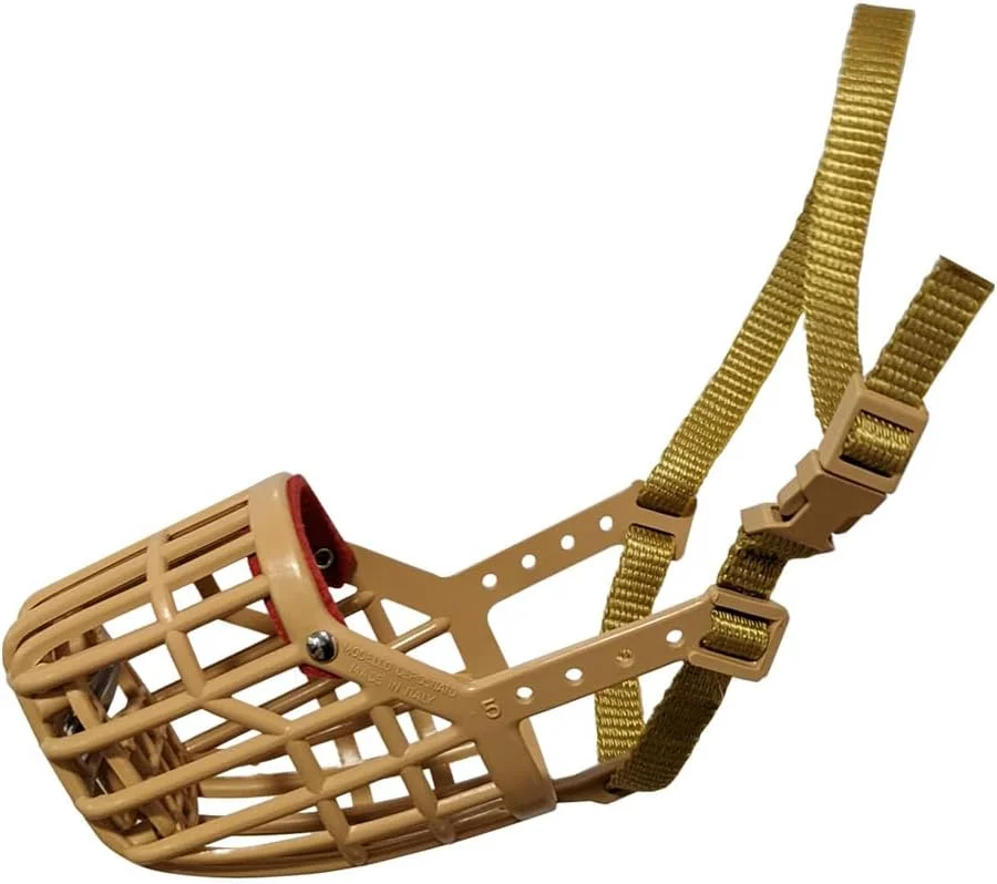 پوزه بند پلاستیکی سگ با بند نایلونی، سایز 9، قهوه ای