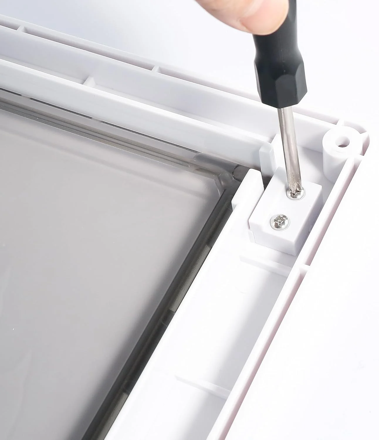 درب جایگزین برای درِ سگ متوسط، ساخته شده از مواد غیر سمی، ابعاد: 9 1/16" x 11 3/8"