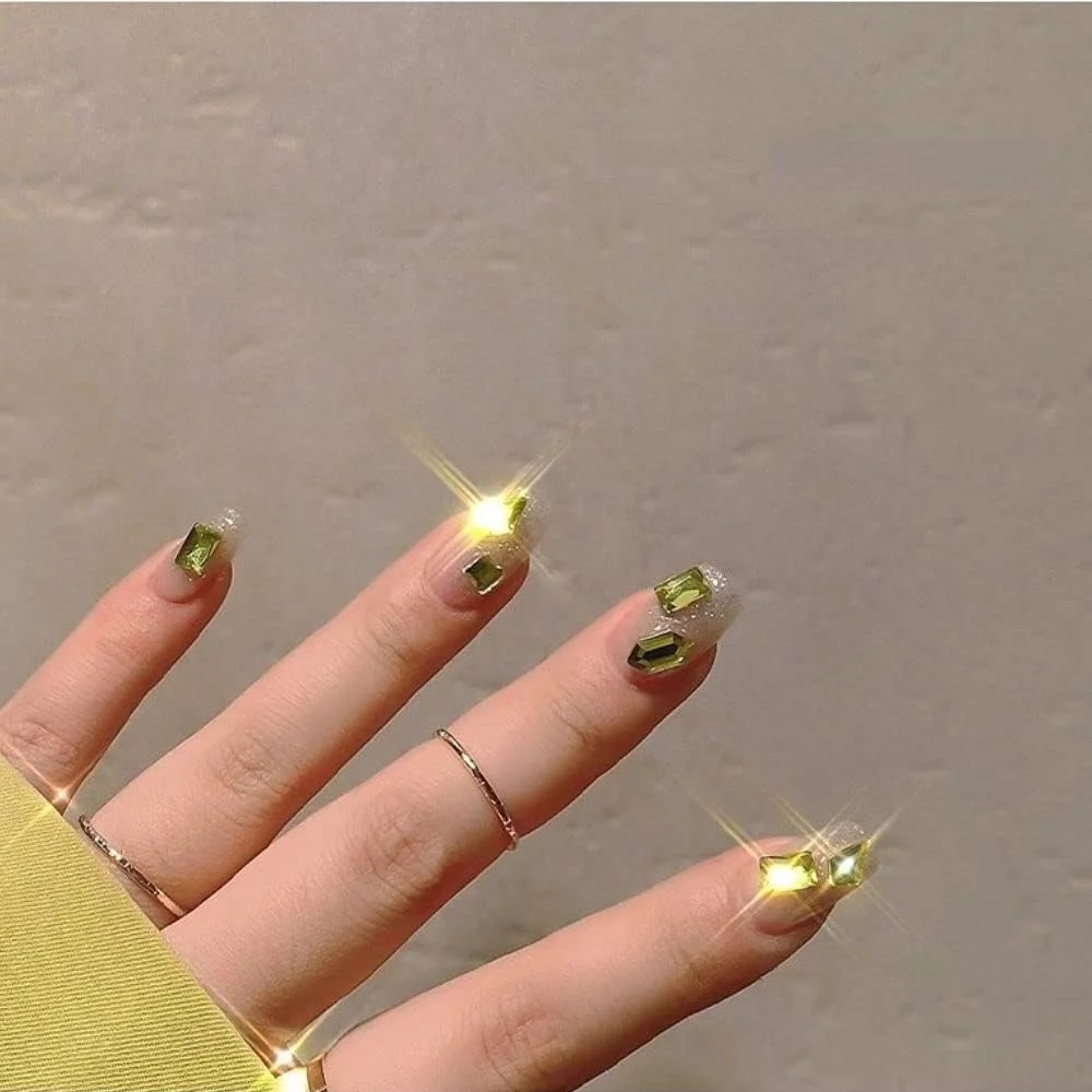 100 عدد نگین ناخن سبز، کریستال های جواهر پشت صاف آبی رنگ با اشکال خاص، زیورآلات طراحی ناخن سه بعدی، تزئینات ناخن DIY (شفاف)