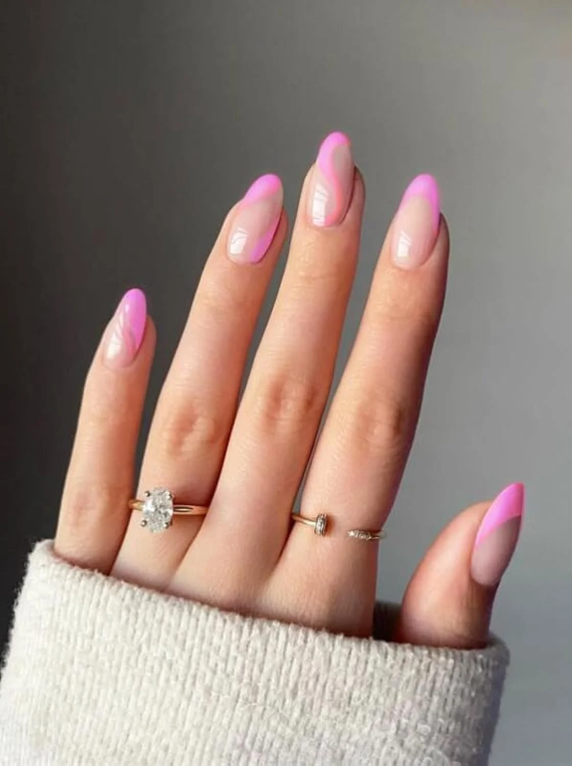 ناخن مصنوعی با طرح موج صورتی ملایم، مدل بادامی متوسط، رنگ یکدست براق، 24 عدد، طرح موج صورتی شیک، ناخن های اکریلیک مصنوعی با چسب