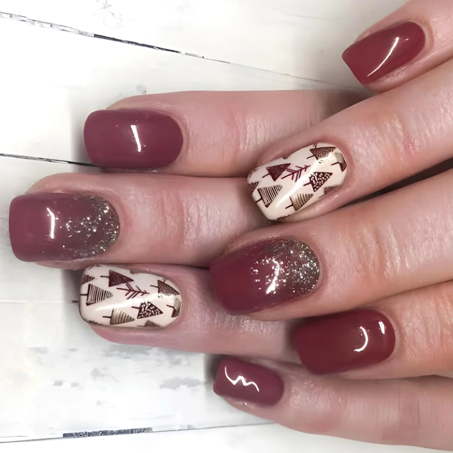 24 عدد ناخن مصنوعی اکلیلی چسبی طرح کریسمس، مربعی کوتاه، مناسب مانیکور زمستانی