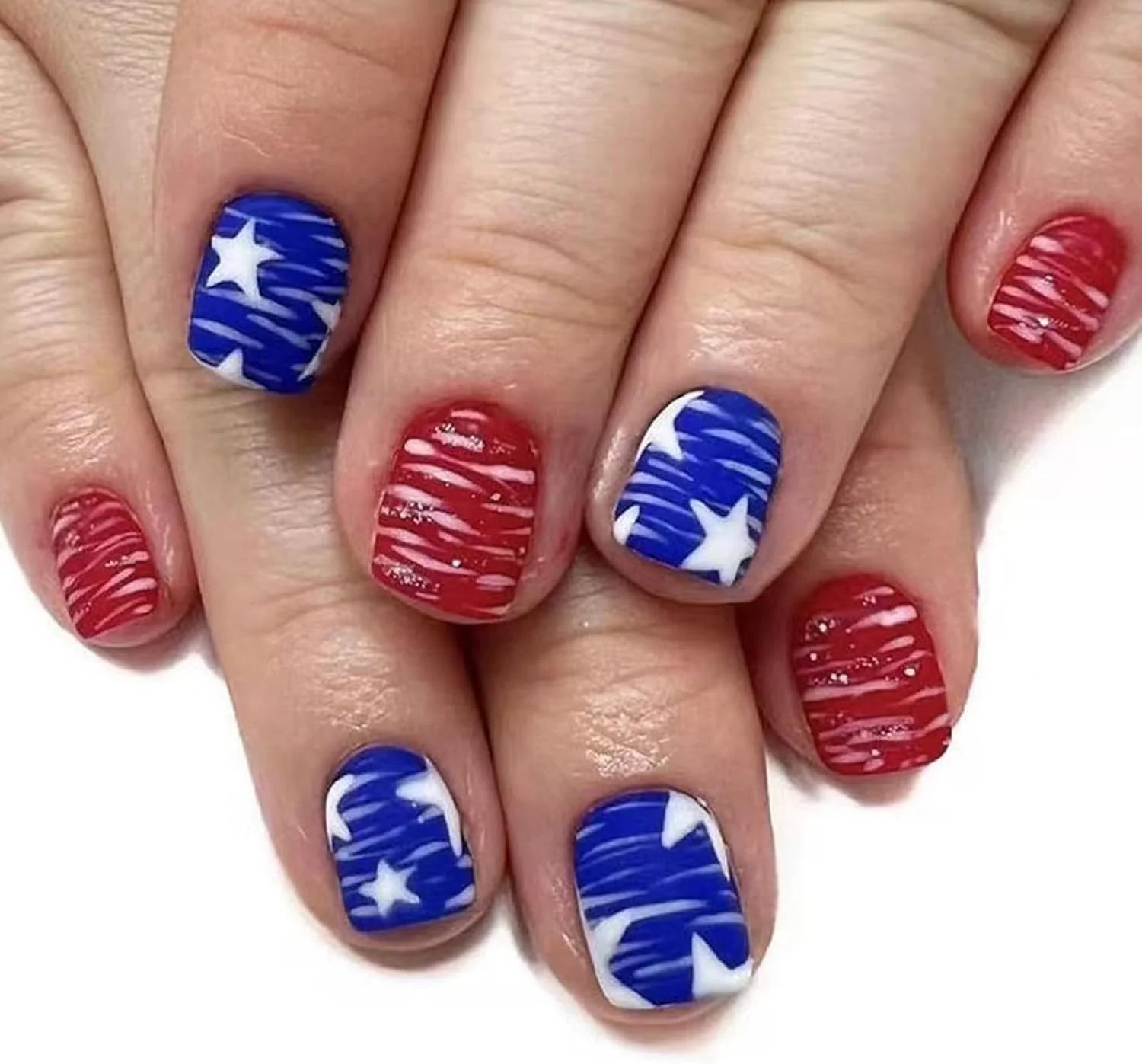 ۲۴ عدد ناخن مصنوعی کوتاه مربعی طرح روز پرچم، پوشش کامل مات