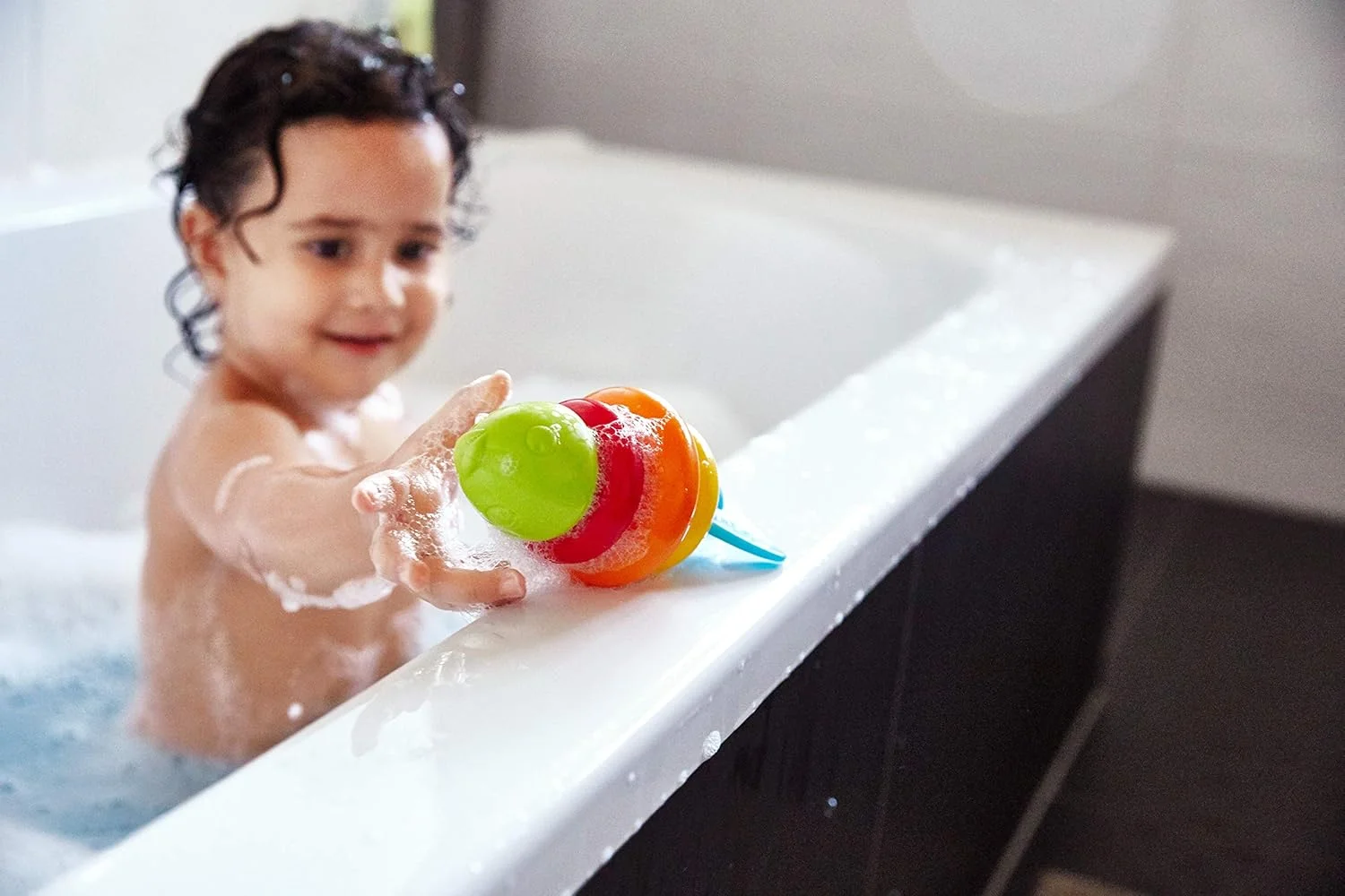 اسباب بازی حمام ماهی HABA 304907 برای کودکان از 1.5 سالگی، به شکل ماهی، 15 سانتی متر در 5 قطعه برای وان حمام و استخر بادی در رنگ های متنوع از 18 ماهگی