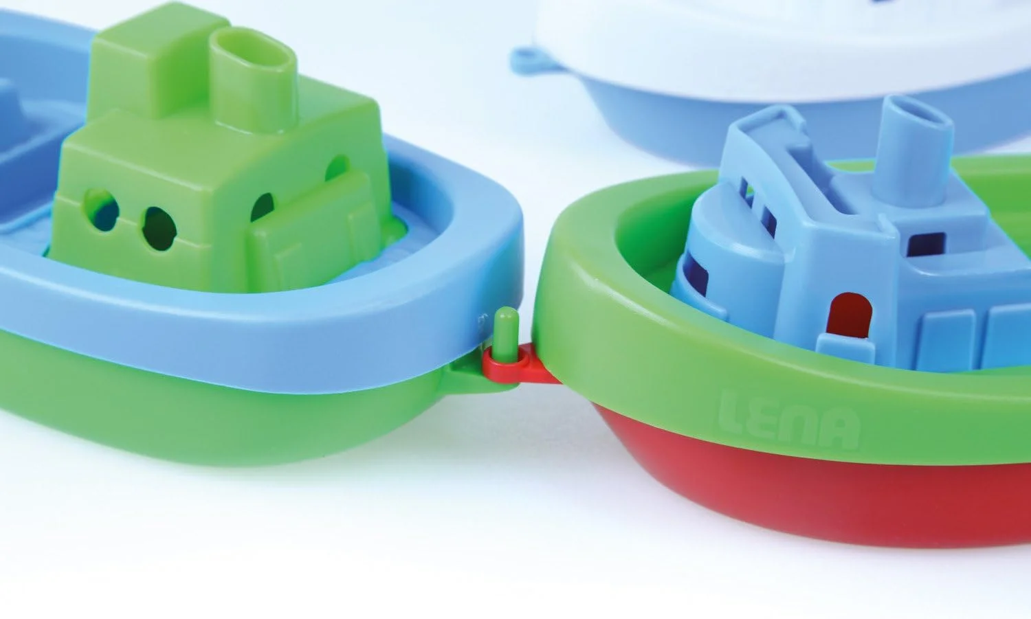 قایق های بازی آبی Lena 65470، بسته 3 عددی، مناسب کودکان بالای 12 ماه، مجموعه 3 تایی، اسباب بازی پلاستیکی برای حمام، مجموعه بازی آبی برای کودکان نوپا از 1 سال، 3 قایق اسباب بازی شناور با قابلیت اتصال به یکدیگر، مناسب برای وان حمام، استخر و جعبه شنی