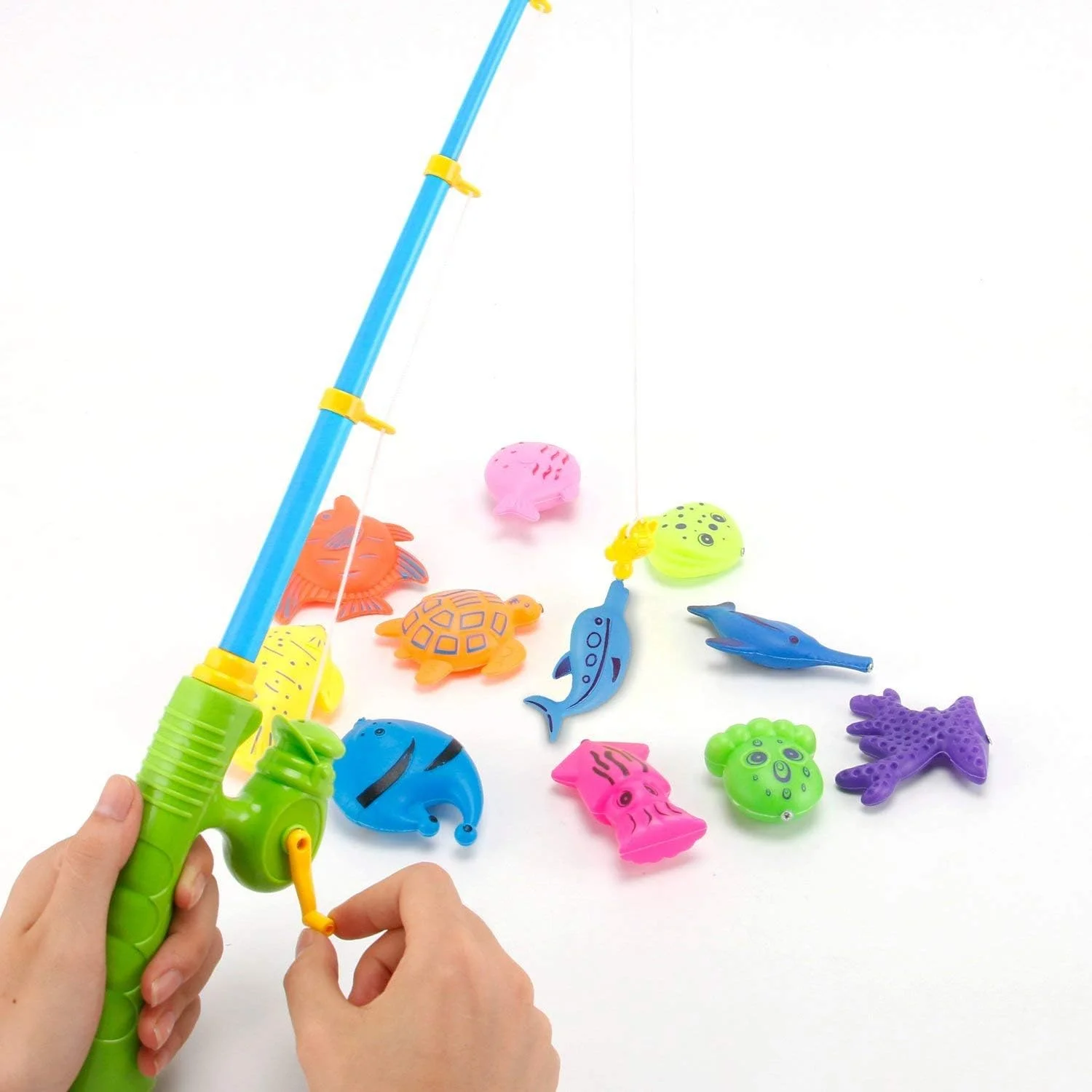 اسباب بازی ماهیگیری مغناطیسی، 60 قطعه بازی آهنربایی ماهیگیری با 3 چوب ماهیگیری، 3 مدال و 54 حیوان دریایی شناور اقیانوسی، اسباب بازی حمام کودک نوپا، اسباب بازی های آبی بازی ماهیگیری برای کودکان