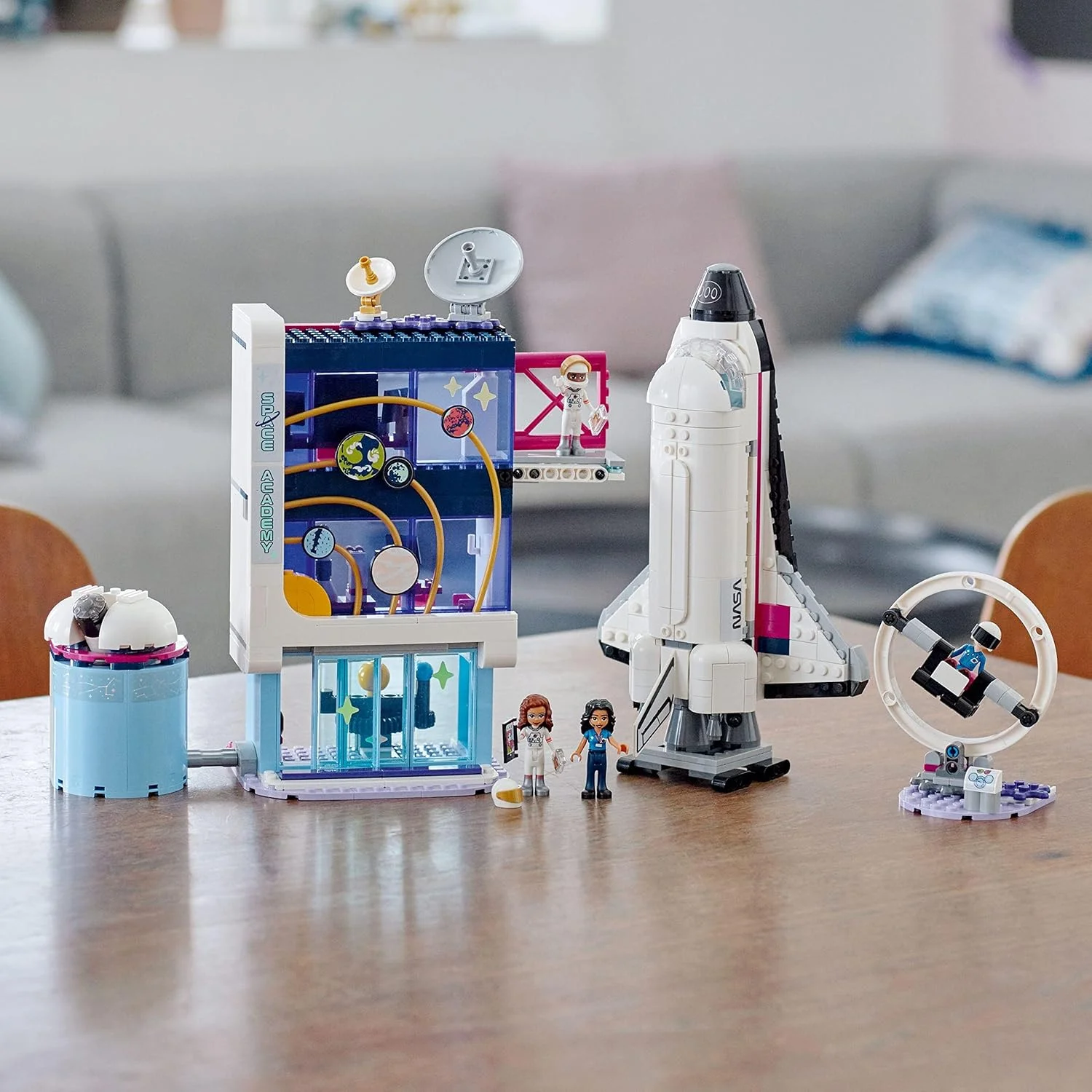 اسباب بازی آموزشی موشک شاتل آکادمی فضایی اولیویا LEGO 41713 Friends، هدیه ای برای دختران و پسران 8 سال به بالا به همراه مینی فیگورهای فضانورد
