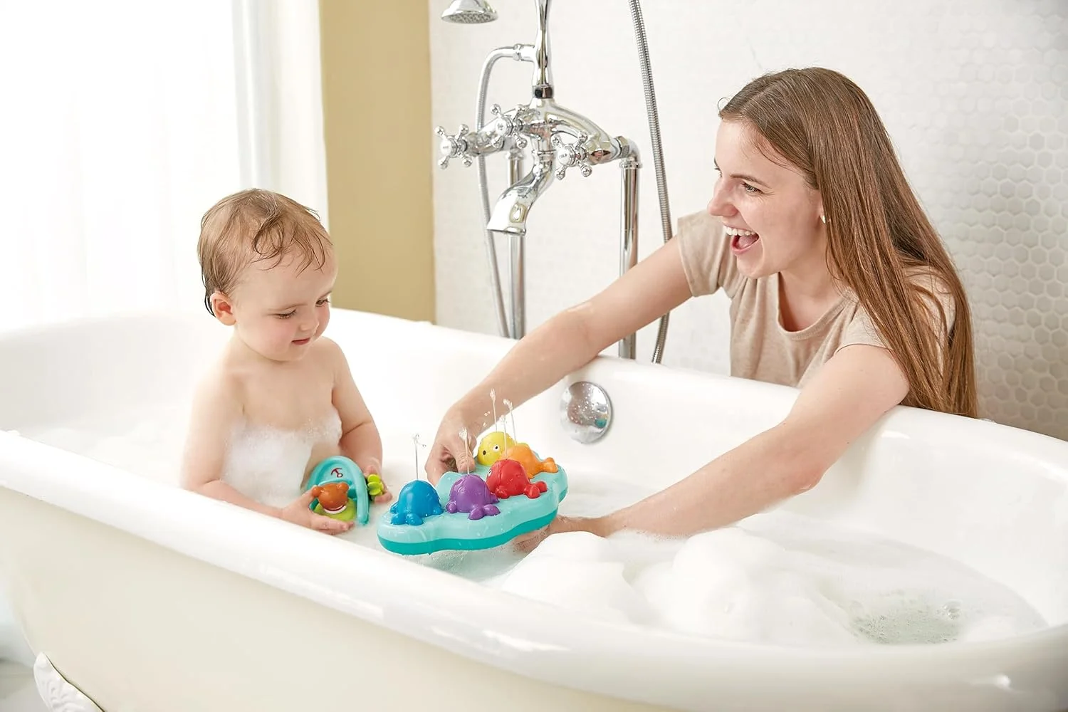 اسباب بازی فواره موزیکال حمام Hape | اسباب بازی نهنگ وان حمام با 2 حالت پخش موسیقی | اسباب بازی دوش حمام برای کودکان نوپا