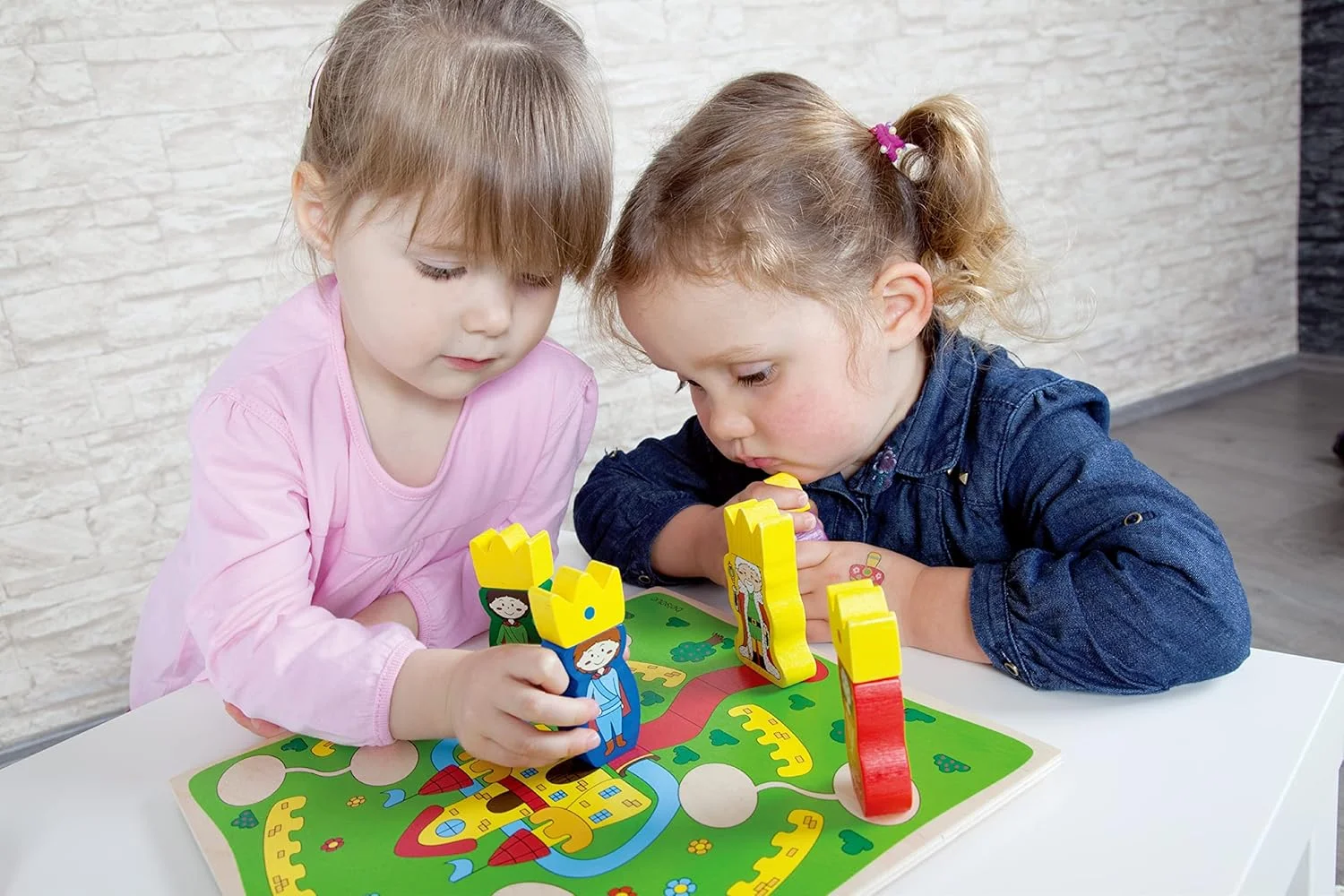 Hape Beleduc, Castelino، بازی تخته ای چوبی زیبا، چند رنگ، مناسب برای کودکان 24 ماهه و بالاتر