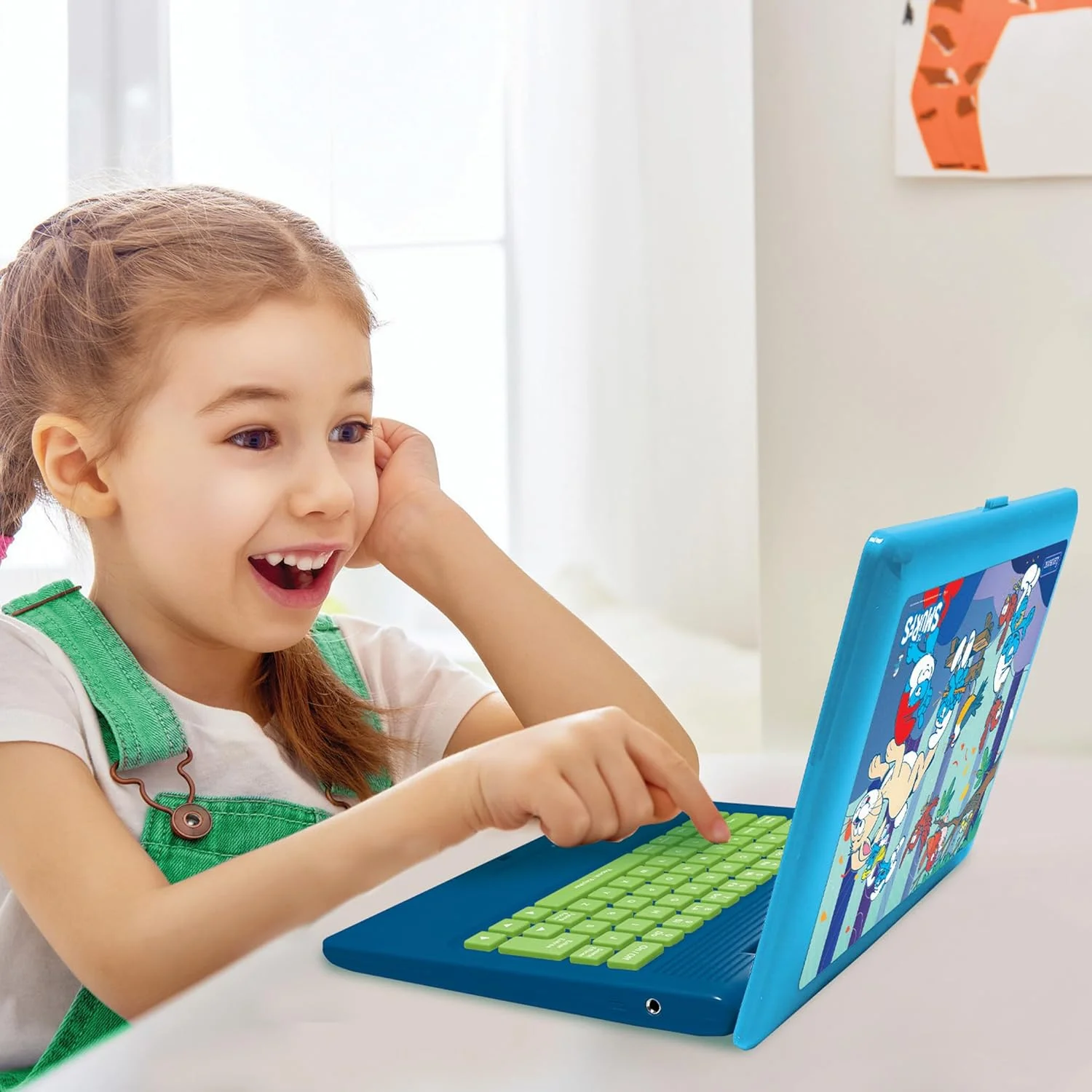 لپ تاپ آموزشی دو زبانه Lexibook, The Smurfs، اسباب بازی برای کودکان با 124 فعالیت زبانی، نوشتاری، ریاضی، منطقی، موسیقی و بازی، آبی، JC598SFi1 لپ تاپ آموزشی دو زبانه Lexibook, The Smurfs، اسباب بازی برای کودکان با 124 فعالیت زبانی، نوشتاری، ریاضی، منطقی، موسیقی و بازی، آبی، JC598SFi1