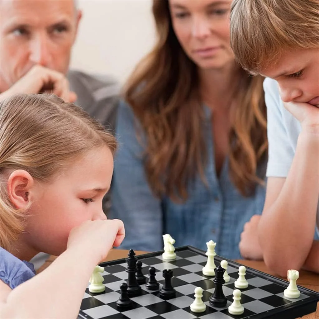 مجموعه شطرنج ELECDON، بازی تخته شطرنج تاشو مسافرتی مغناطیسی، مهره های سیاه و سفید، شطرنج، چکرز، تخته نرد، ذخیره سازی راحت، اسباب بازی های آموزشی برای کودکان و بزرگسالان، 1 عدد مجموعه شطرنج ELECDON، بازی تخته شطرنج تاشو مسافرتی مغناطیسی، مهره های سیاه و سفید، شطرنج، چکرز، تخته نرد، ذخیره سازی راحت، اسباب بازی های آموزشی برای کودکان و بزرگسالان، 1 عدد