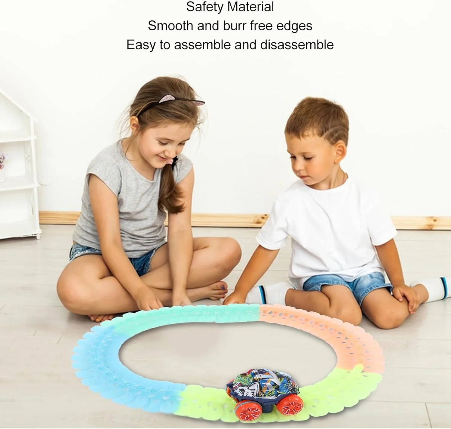 پیست مسابقه و ماشین های اسباب بازی LED، پیست ماشین مسابقه جادویی با بلوک های ساختمانی روشن شونده LED، مجموعه اسباب بازی آموزشی ساخت و ساز برای پسران و دختران، هدیه تولد کودکان (56 قطعه)