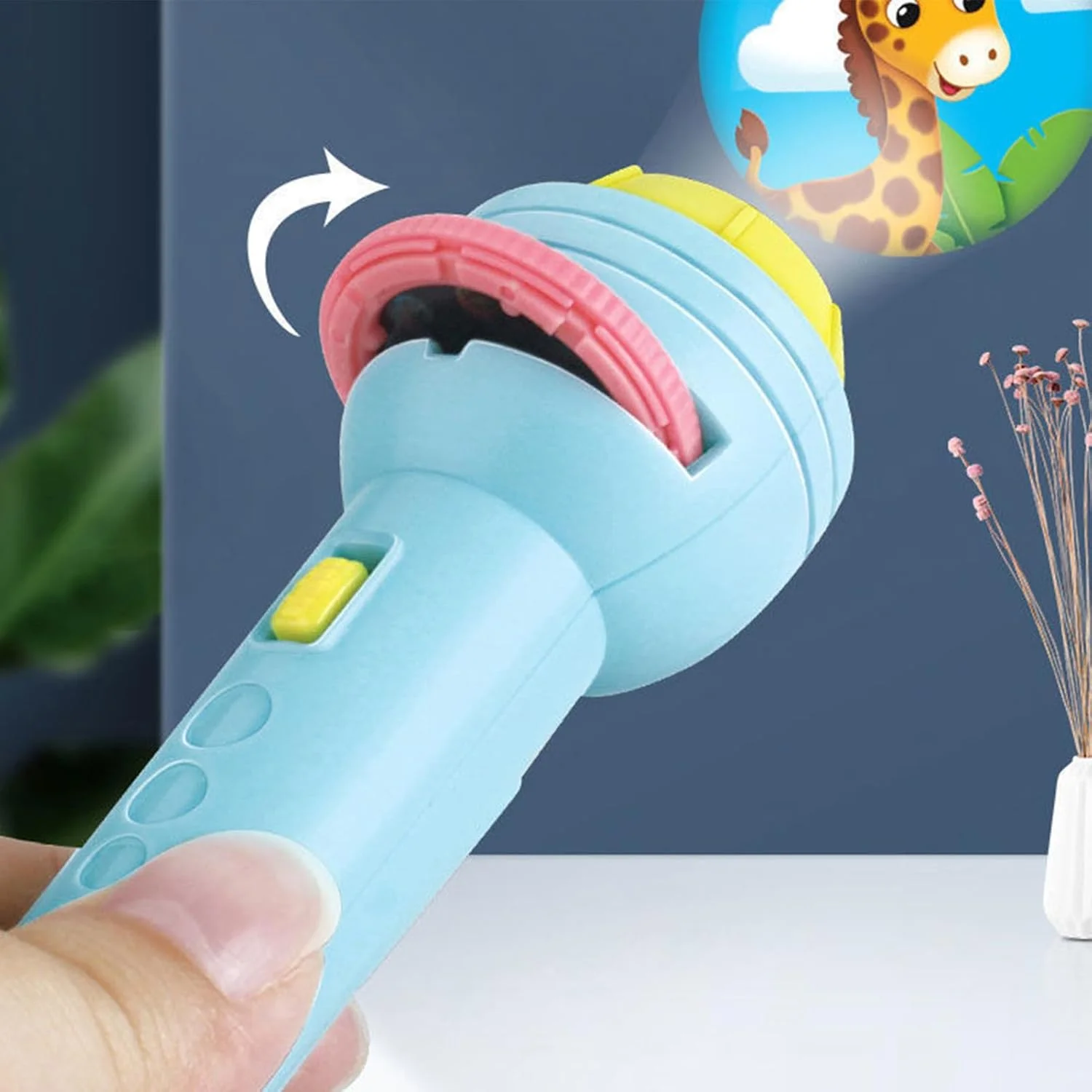 چراغ قوه پروژکتوری کودکان، اسباب بازی درخشان پروژکتور علمی آموزشی زودهنگام برای کودکان بالای 4 سال (مدل آبی با 48 الگو (باتری شامل)) چراغ قوه پروژکتوری کودکان، اسباب بازی درخشان پروژکتور علمی آموزشی زودهنگام برای کودکان بالای 4 سال (مدل آبی با 48 الگو (باتری شامل))