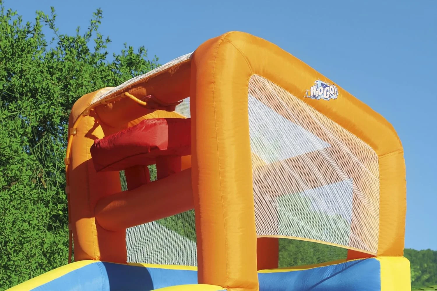 پارک آبی مگا توربو اسپلش بست وی با ابعاد 3.65 متر در 3.20 متر در 2.70 متر