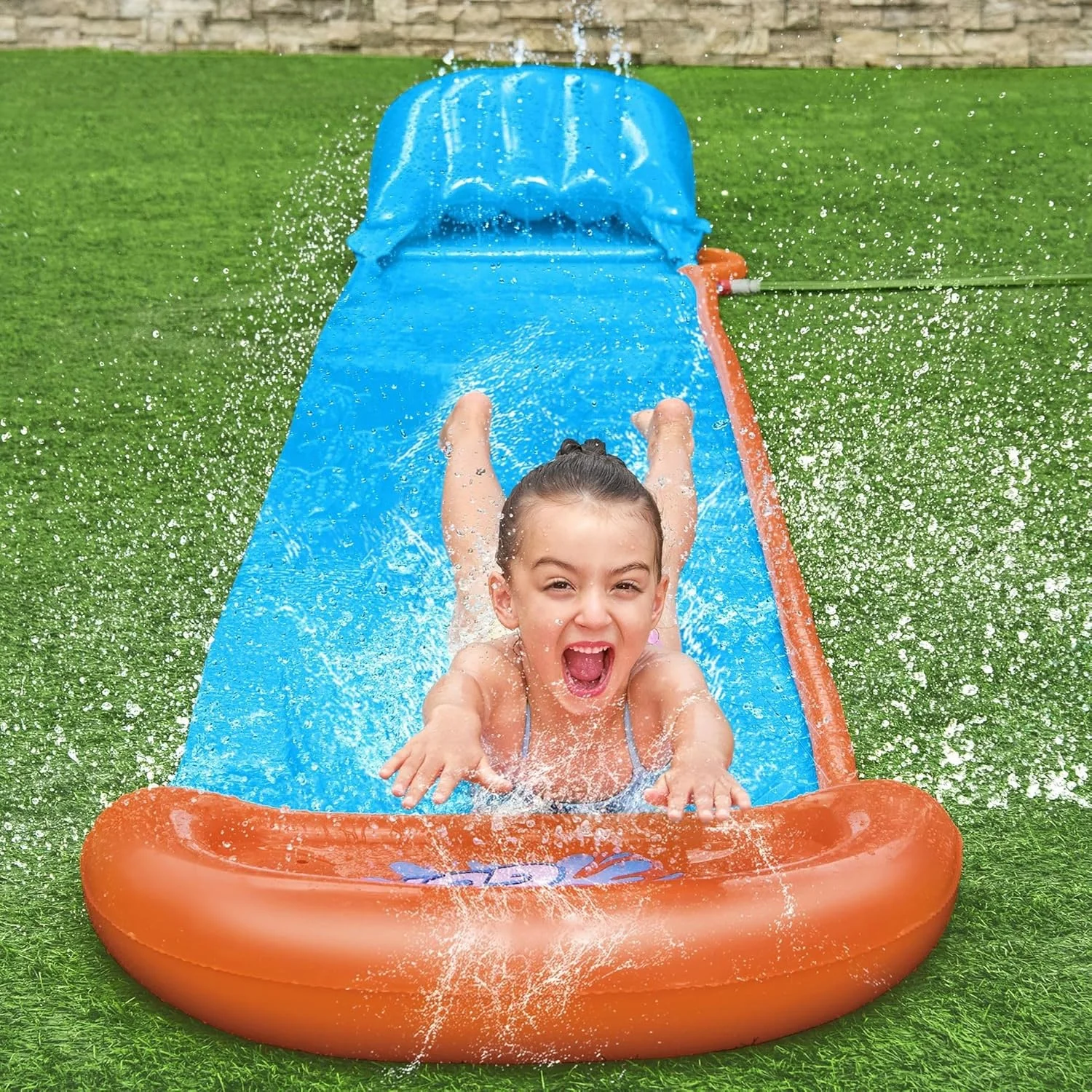 سرسره آبی بادی تکی بست وی مدل Tsunami Splash Ramp به طول 4.88 متر سرسره آبی بادی تکی بست وی مدل Tsunami Splash Ramp به طول 4.88 متر