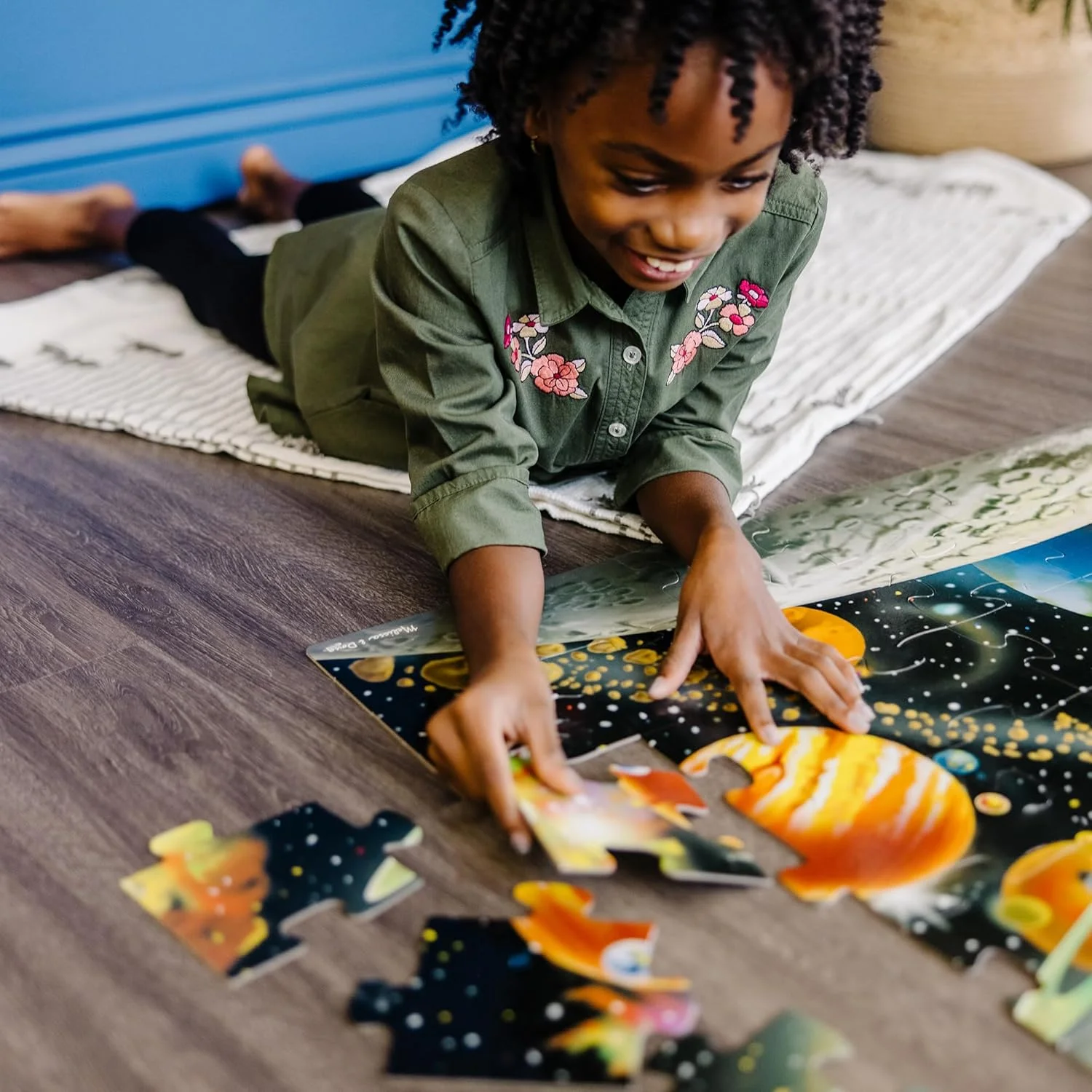 پازل های زمینی ملیسا و داگ، سطح با قابلیت تمیز کردن آسان، تقویت هماهنگی چشم و دست، 48 تکه، چند رنگ، 91.44 سانتی متر طول و 60.96 سانتی متر عرض