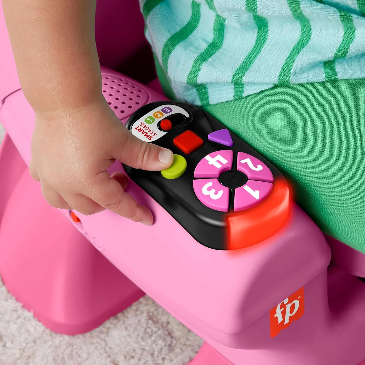 صندلی آموزشی و سرگرم کننده فیشر-پرایس برای کودکان نوپا، صندلی سرگرم کننده صورتی با موسیقی و فعالیت های مختلف برای کودکان از 1 سالگی، نسخه چند زبانه JFF07