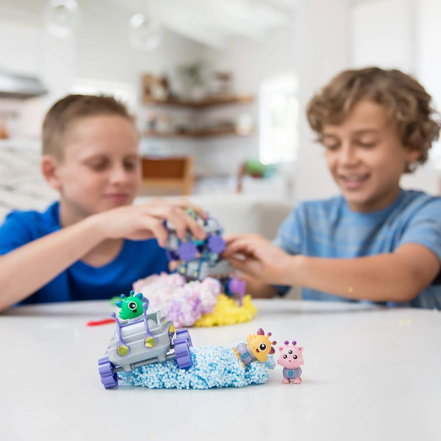 مجموعه کهکشانی Playfoam Pals Space Squad از Educational Insights، شامل 11 سورپرایز، غیر سمی، هرگز خشک نمی شود، مناسب برای 3 سال به بالا