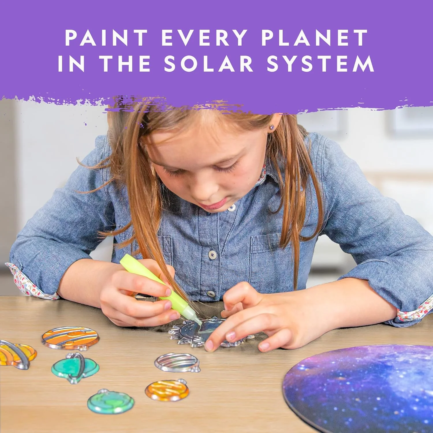 مجموعه هنر پنجره کودکان نشنال جئوگرافیک - مجموعه هنری و صنایع دستی منظومه شمسی با شیشه رنگی با سیارات شب تاب، قابل استفاده به عنوان آویزهای خورشیدی پنجره، دکور آویز از سقف، موبایل، دکور اتاق فضایی