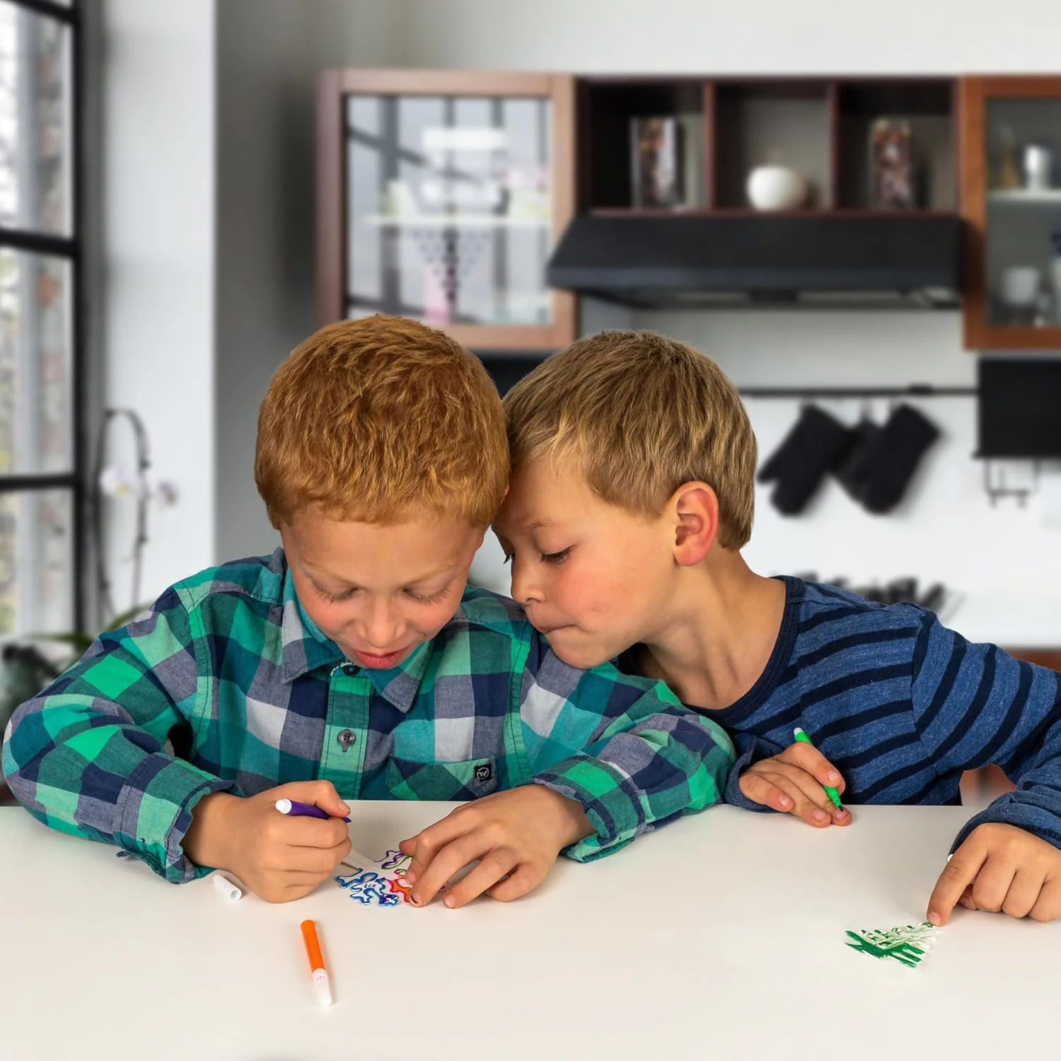 باغ پرورش کریستال نشنال جئوگرافیک با سنگ مرمر آبی