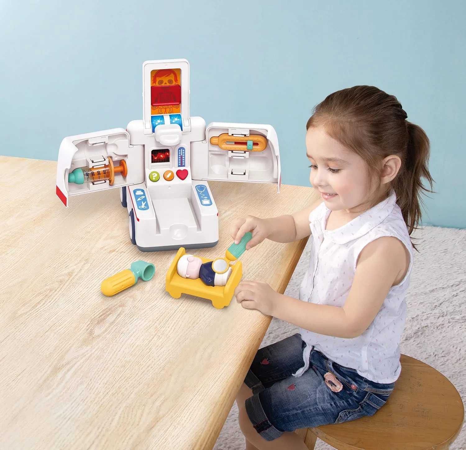 آمبولانس اسباب بازی هولا با چراغ ها و صداها، قابلیت حرکت خودکار، 9 ابزار پزشکی، راننده و بیمار قابل جابجایی، بازی آموزشی برای کودکان 3 سال به بالا، تقویت مهارت های حرکتی ظریف و تخیل