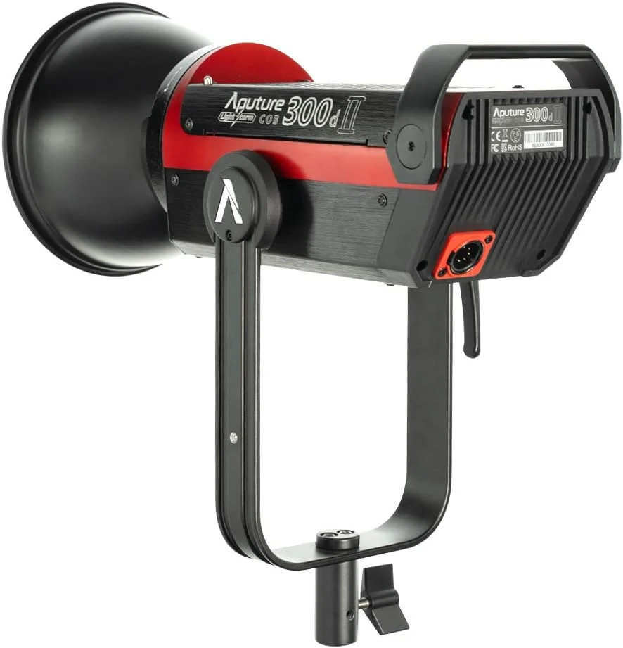 نور پیوسته LED فرسنل Aputure LS COB 300D II، مدل 300D Mark II 5600K، نور روز LED برای عکس، 350 وات، مانت Bowens، CRI96+ TLCI96+ با کنترل از راه دور DMX512 2.4Ghz و کنترل برنامه