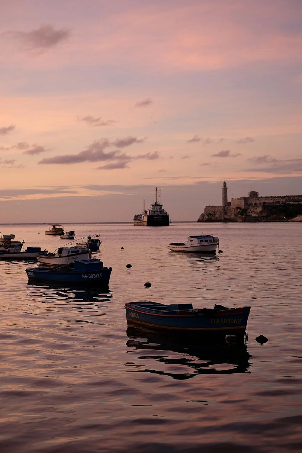 لنز فوجی فیلم فوجینون 50 میلیمتر / F 2.0 XF R WR لنز فوجی فیلم فوجینون 50 میلیمتر / F 2.0 XF R WR