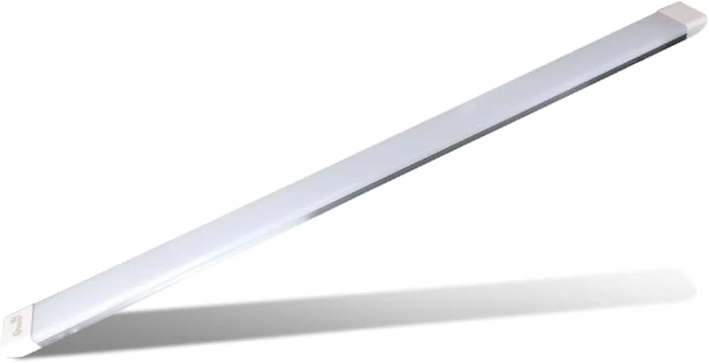 چراغ مهتابی LED کوانتا 80 وات 120 سانتی متری، نور روز 7000 کلوین، ابعاد 1200x75x25 میلی متر، مناسب برای روشنایی دیوار و سقف، طول عمر 30000 ساعت، روشنایی 5000 لومن، با پوشش پلاستیکی