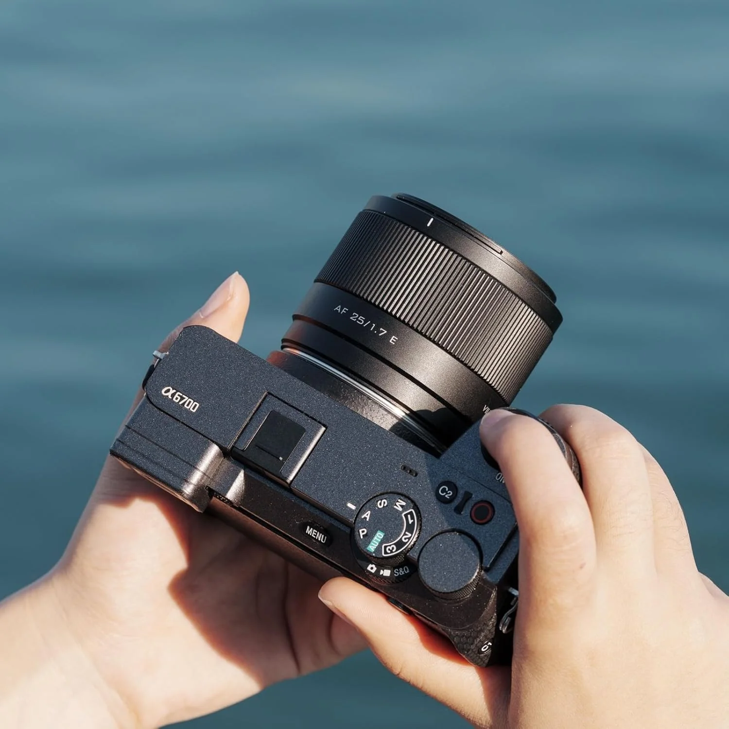 لنز پرایم 25mm f1.7 با دهانه بزرگ و فوکوس خودکار STM APS-C مانت E ویلتراکس برای دوربین های سونی با مانت E مدل های A7C A7RII A7SII A7II A7RIII A7IV A7RIV A9 A1 ZVE1 A93 A6700 A6600 A6500 A6400 FX3 ZV-E10 FX30 ZV-E10II لنز پرایم 25mm f1.7 با دهانه بزرگ و فوکوس خودکار STM APS-C مانت E ویلتراکس برای دوربین های سونی با مانت E مدل های A7C A7RII A7SII A7II A7RIII A7IV A7RIV A9 A1 ZVE1 A93 A6700 A6600 A6500 A6400 FX3 ZV-E10 FX30 ZV-E10II