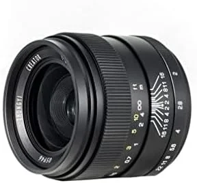 لنز ۳۵ میلی‌متری Zhongyi Mitakon Speedmaster Creator با دیافراگم f/2 برای دوربین‌های با مانت Canon EF