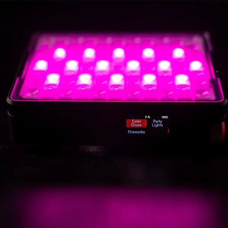 نور ویدئویی LED مدل Aputure MC Pro RGBWW با قابلیت تنظیم نور 2000K-10000K، ضد آب IP65، دارای آهنربا برای اتصال، پخش کننده نور و پشتیبانی از کنترل از طریق اپلیکیشن با 9 جلوه نوری داخلی