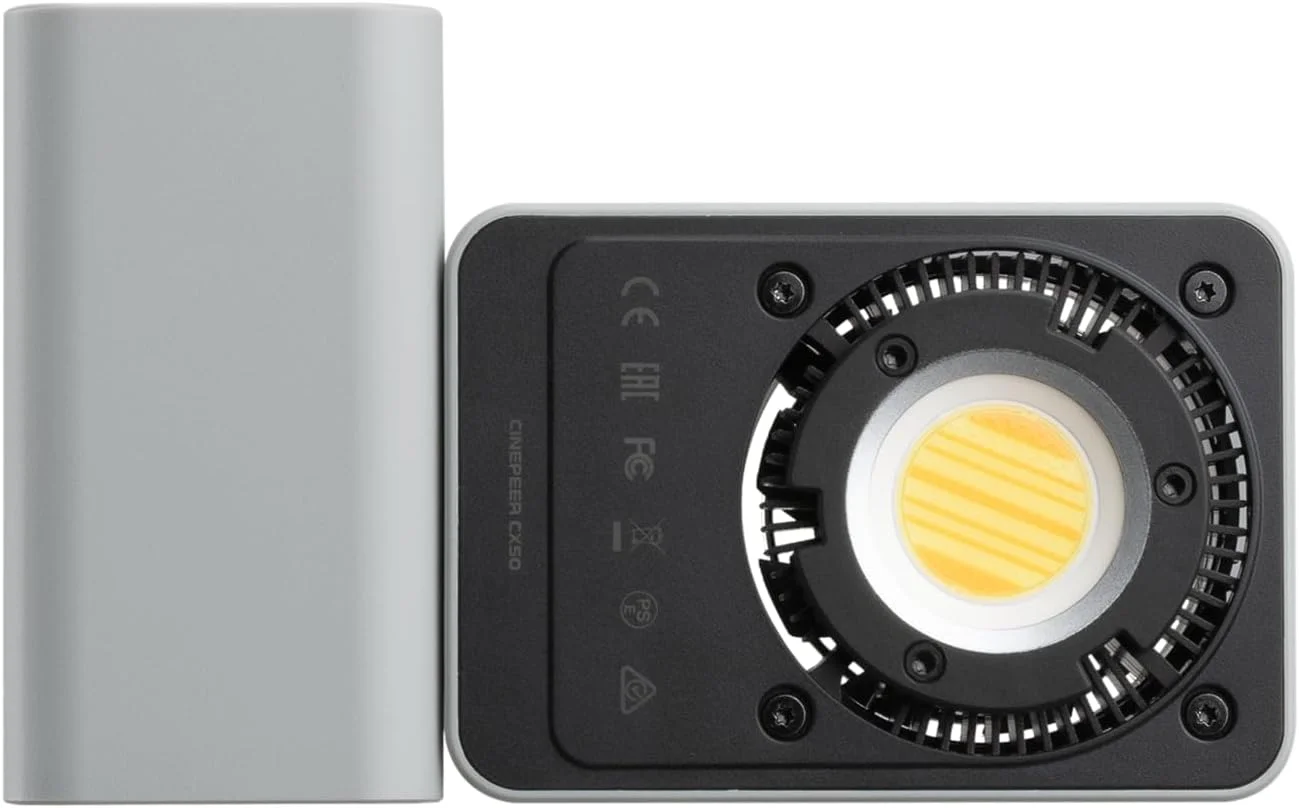 نور ویدئویی RGB مدل ZHIYUN CINEPEER CX50 با توان 50 وات، طیف رنگی کامل 2700K-6500K، کنترل از طریق اپلیکیشن به همراه باتری، نورپردازی خروجی مداوم با TLCI/CRI95+ برای ضبط ویدئو و عکاسی نور ویدئویی RGB مدل ZHIYUN CINEPEER CX50 با توان 50 وات، طیف رنگی کامل 2700K-6500K، کنترل از طریق اپلیکیشن به همراه باتری، نورپردازی خروجی مداوم با TLCI/CRI95+ برای ضبط ویدئو و عکاسی