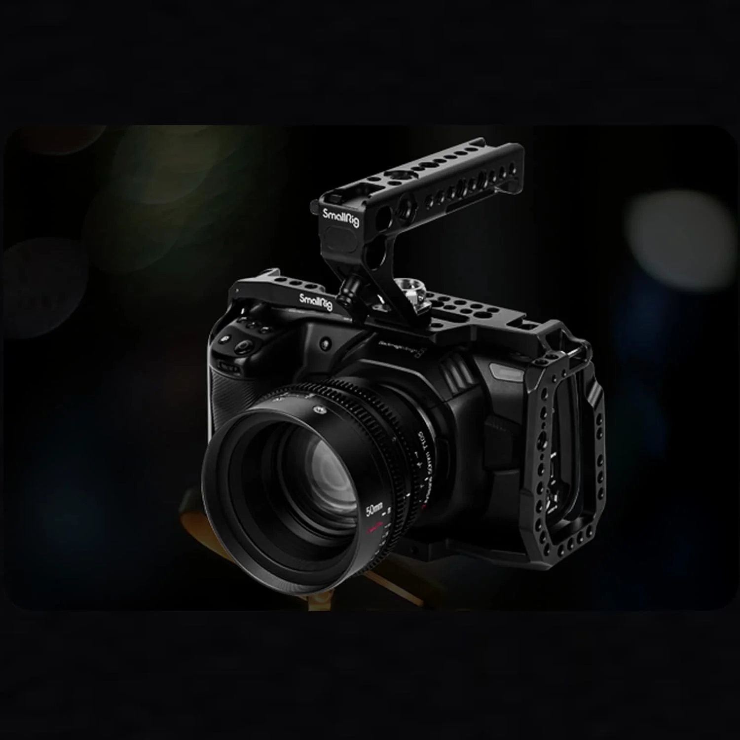 لنز سینمایی 7artisans 50mm T1.05 با زاویه دید عریض و دیافراگم باز، سازگار با دوربین های بدون آینه Sony E Mount، فوکوس دستی، اعوجاج کم، لنز مینی سینمایی مشکی.