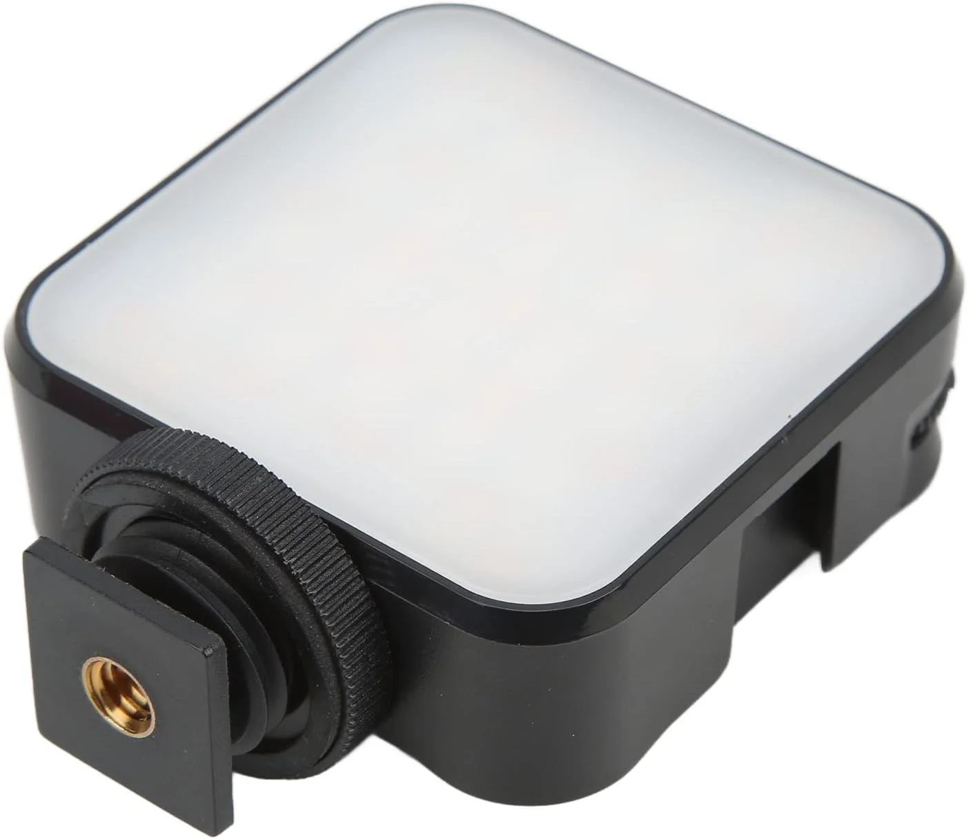 نور پرکننده قابل حمل RGB مدل ST60RGB، چراغ LED قابل شارژ 2000mAh مناسب عکاسی، نور تمام رنگی 360 درجه، دمای رنگ 2500-9000K، روشنایی حرارتی 2 رنگ قابل تنظیم با نمایشگر و 3 پایه اتصال